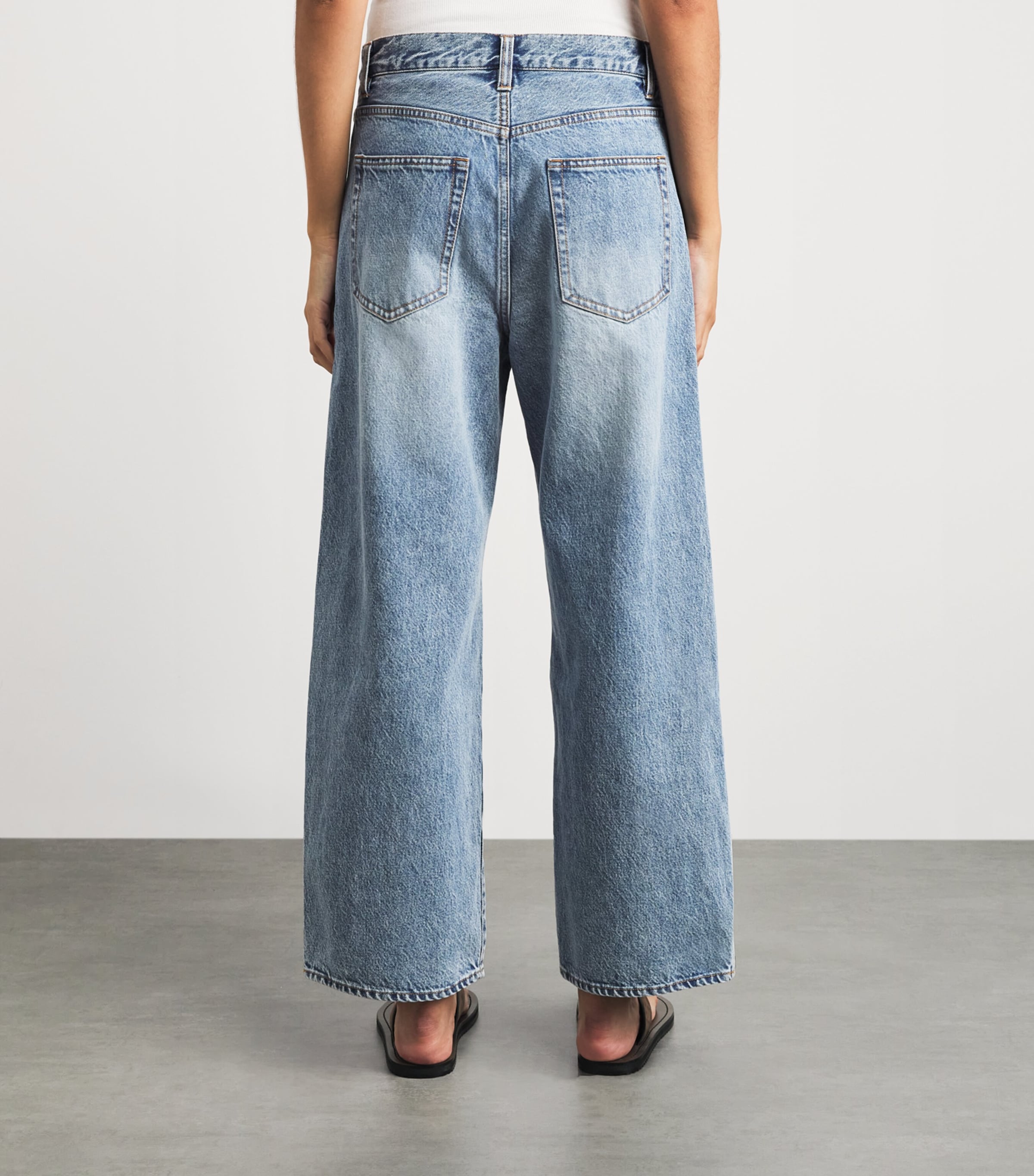 FRAME Womens Crochet Bow Crop Wide-Leg Jeans Aura Image 5