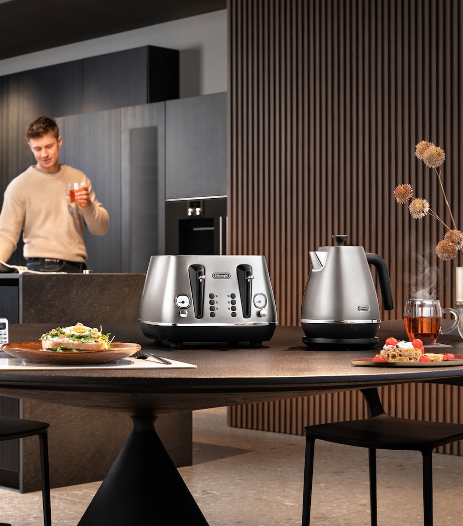 Distinta 4-Slice Toaster TITANIUM Image 8