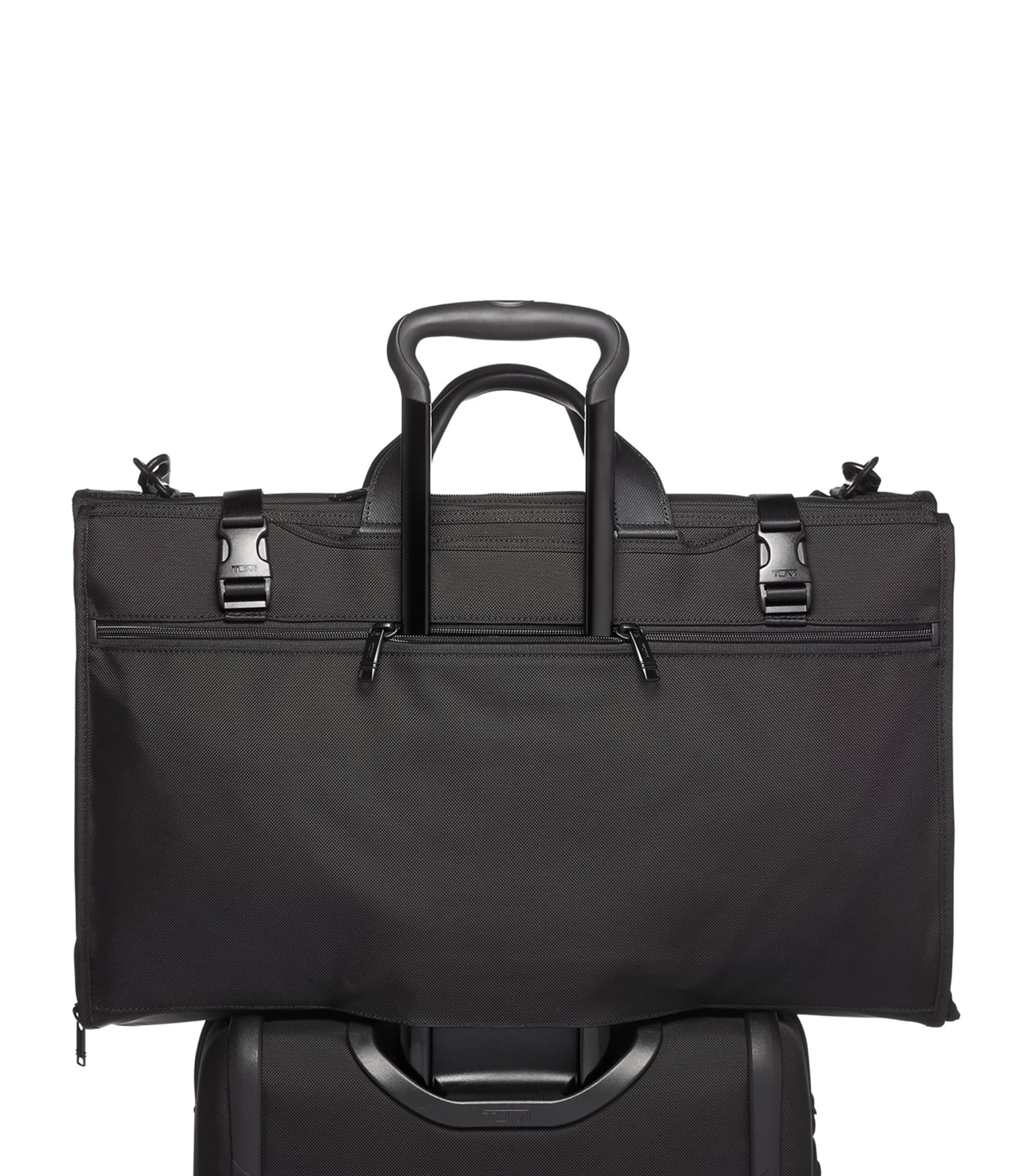 Carry-On Tri-Fold Bag BLACK Image 4