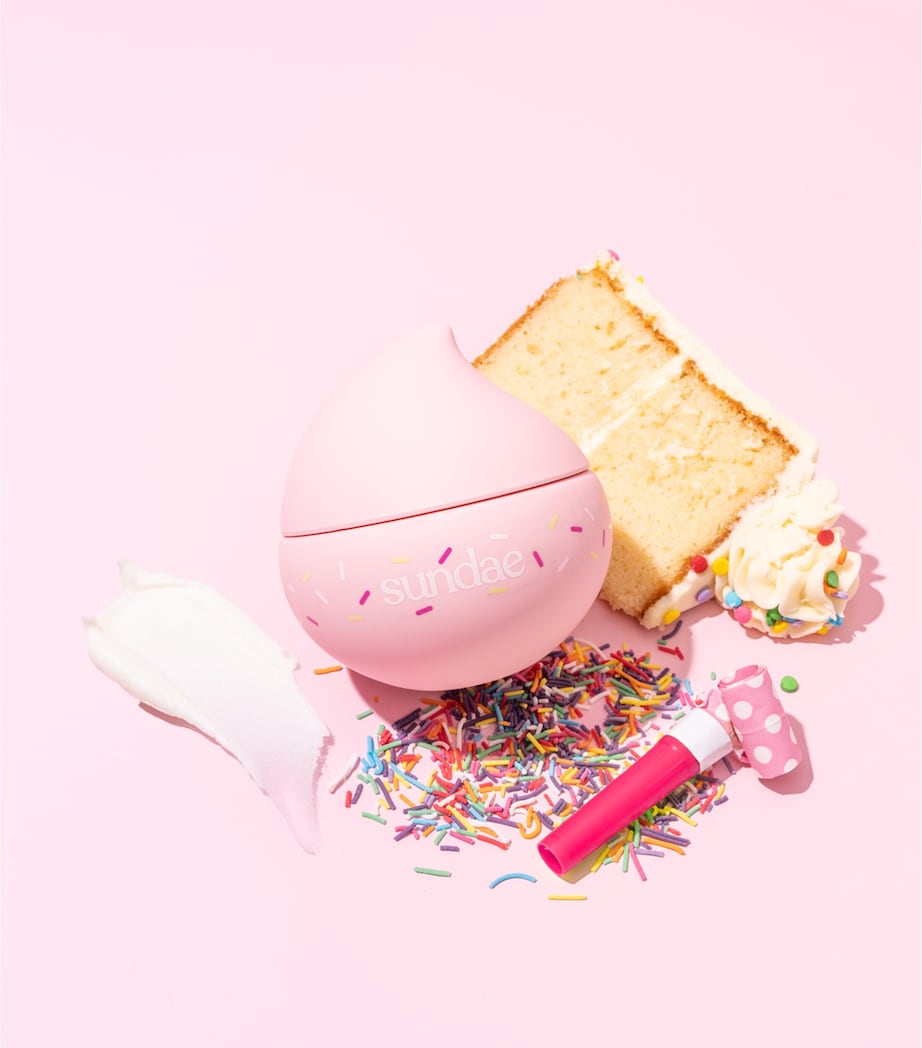 Sundae Body Birthday Cake Body Whip Moisturiser (220ml) Image 10