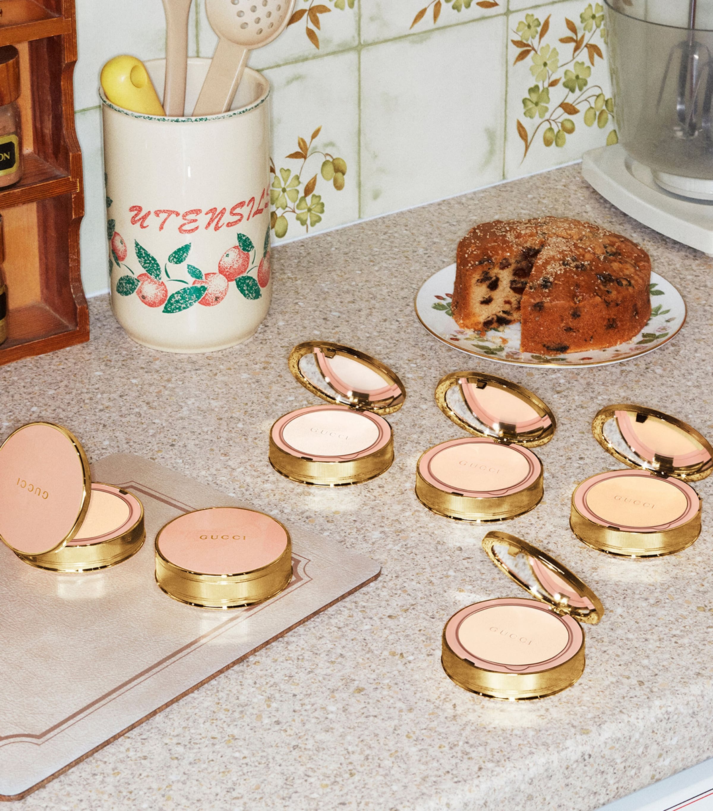 Gucci Poudre de Beauté Mat Naturel Face Powder Refill | Make-up | Face | Powders | Designers | Gucci Gucci Poudre de Beauté Mat Naturel Face Powder Refill | Make-up | Face | Powders | Designers | Gucci