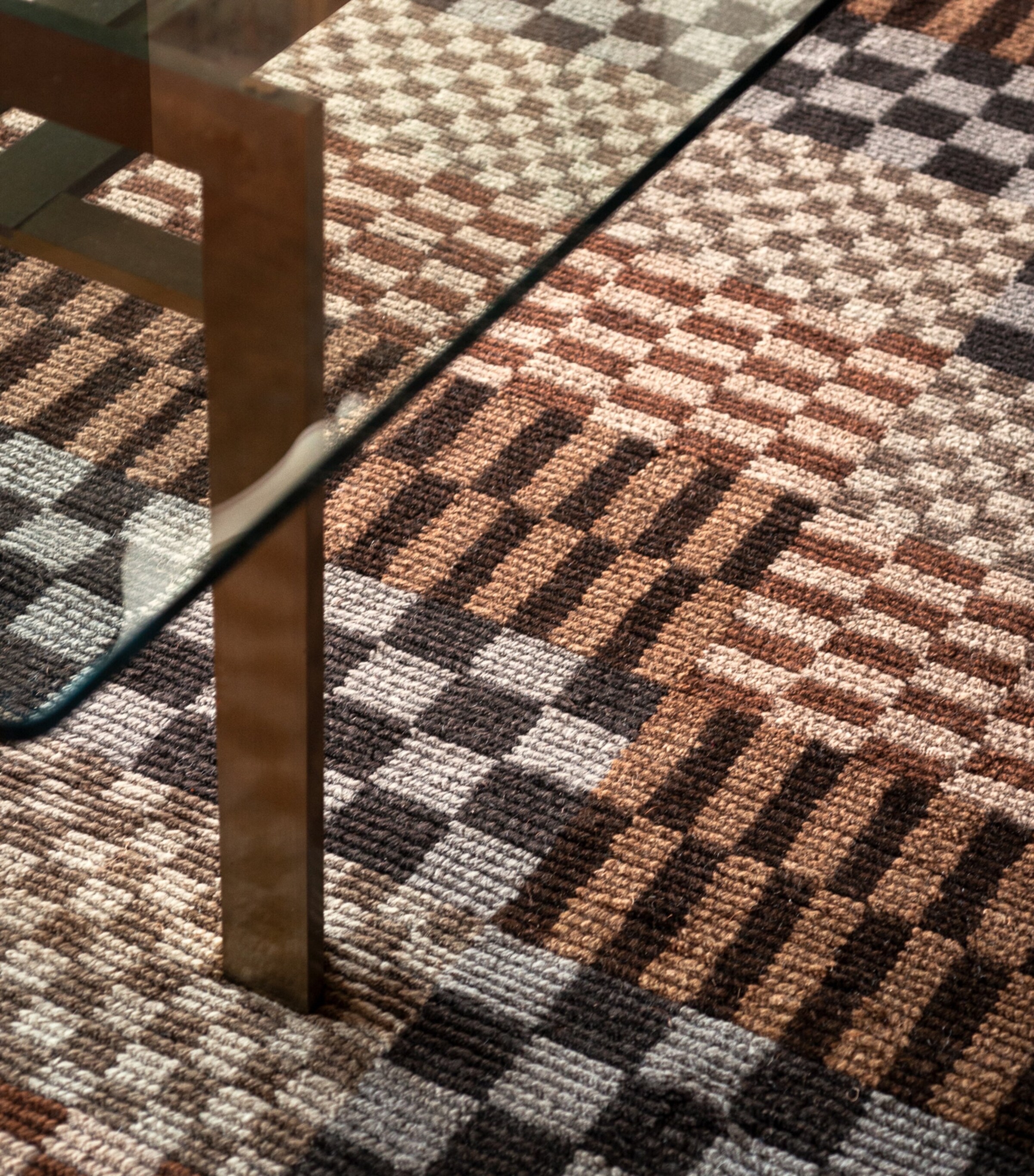 The Rug Company x Paul Smith Wool Axis Autumn Rug (300cm x 250cm) Multicoloured Image 4