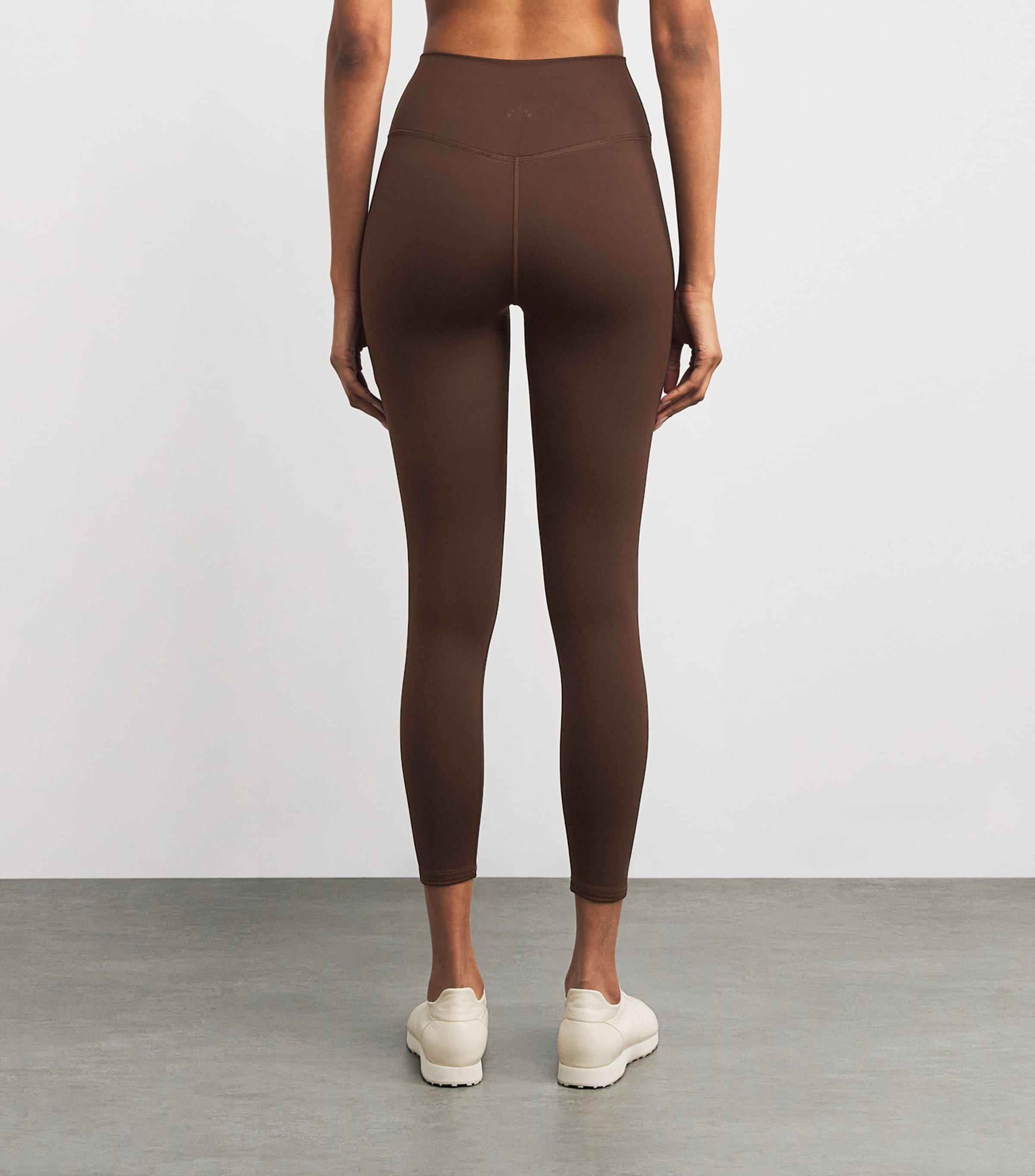 High-Waisted Assure Leggings COFFEE BEAN Image 4