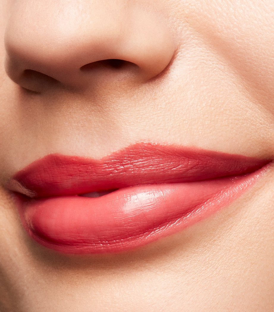 Lustreglass Sheer-Shine Lipstick GUMMY BARE Image 3