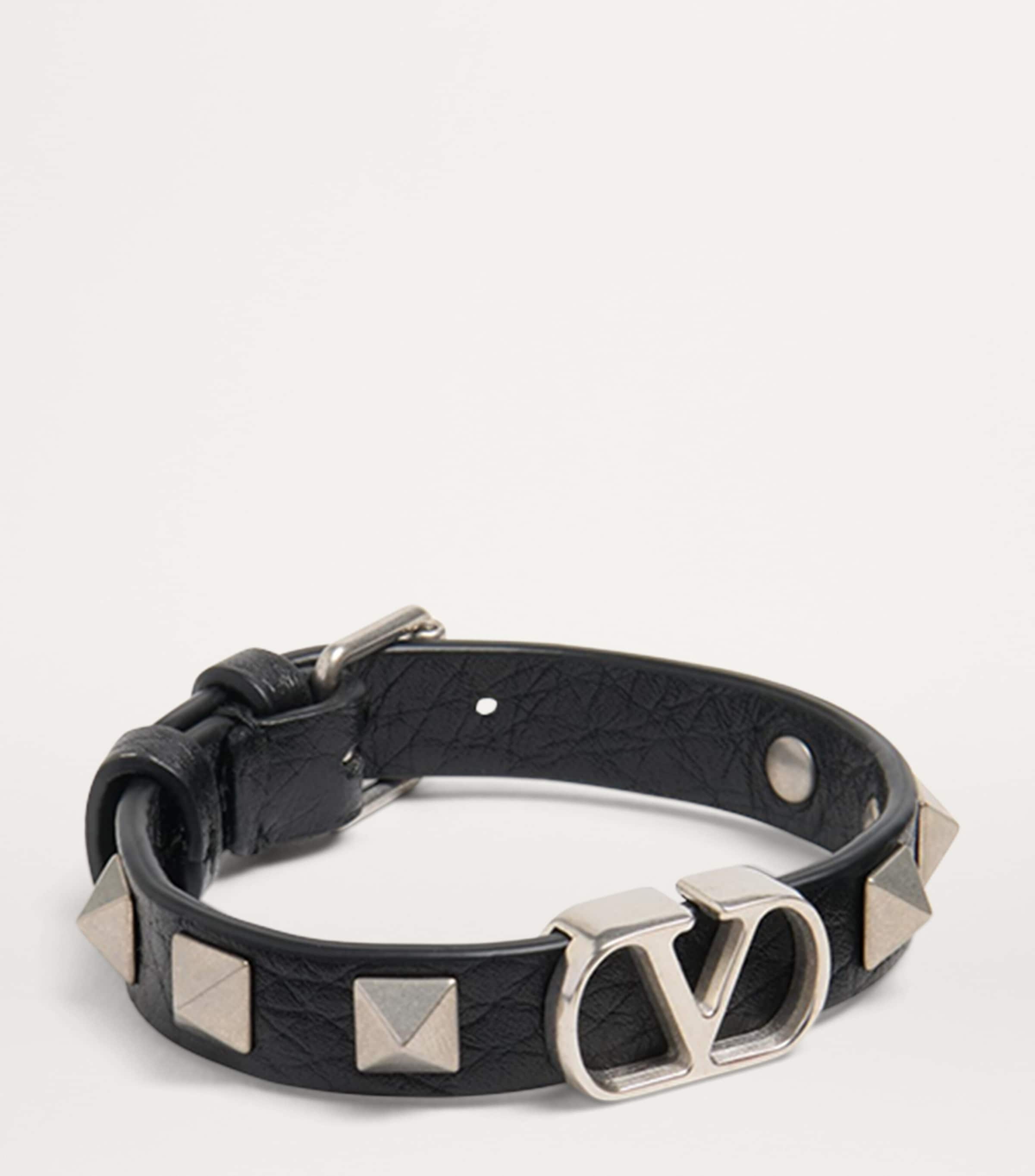 【関税&送料込】Valentino Garavani Leather Bracelet Vlogo Valentino Garavani V-Logo Leather Bracelet | Neiman Marcus