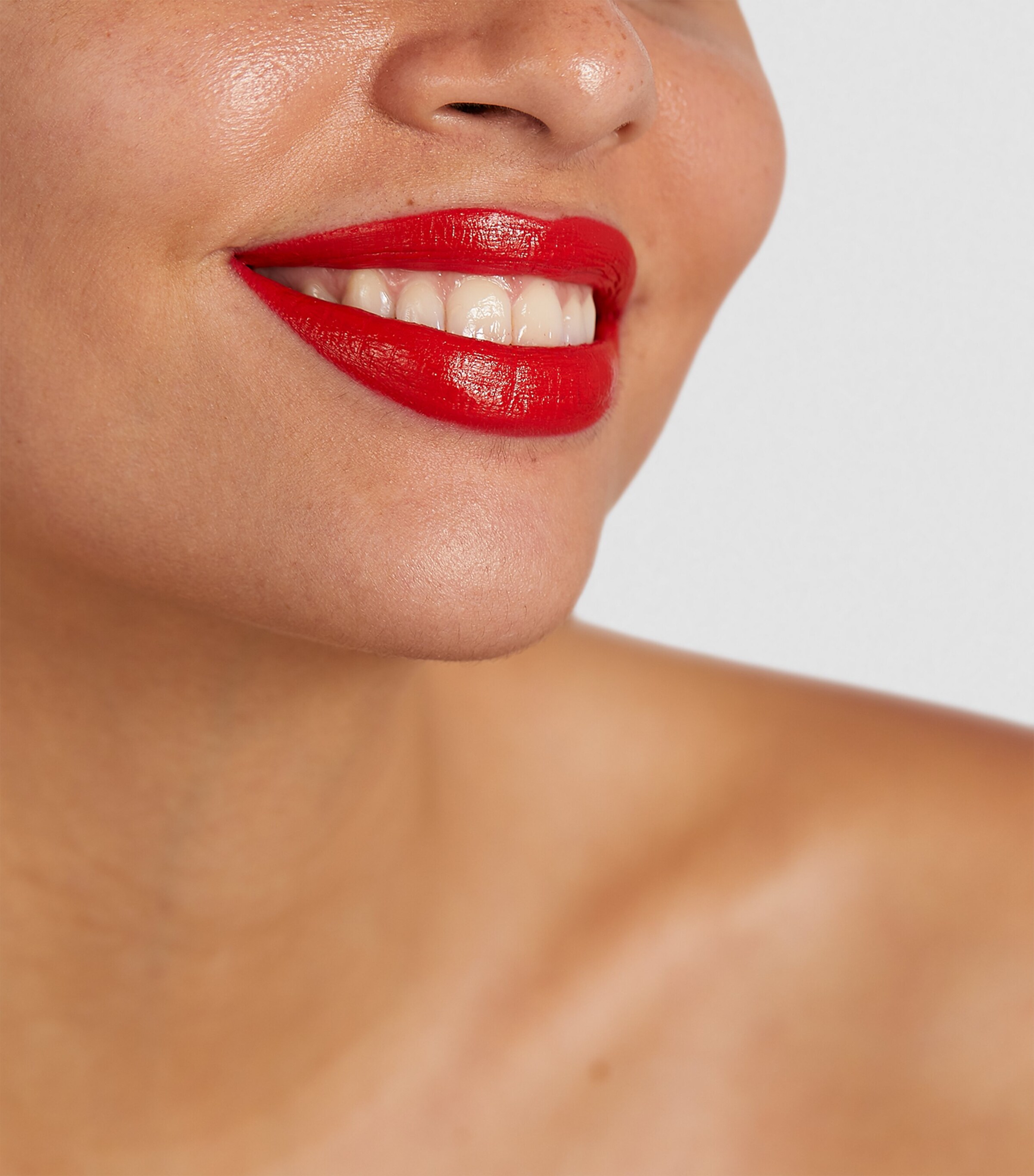 Sensai The Lipstick Shakuyaku Red Image 3