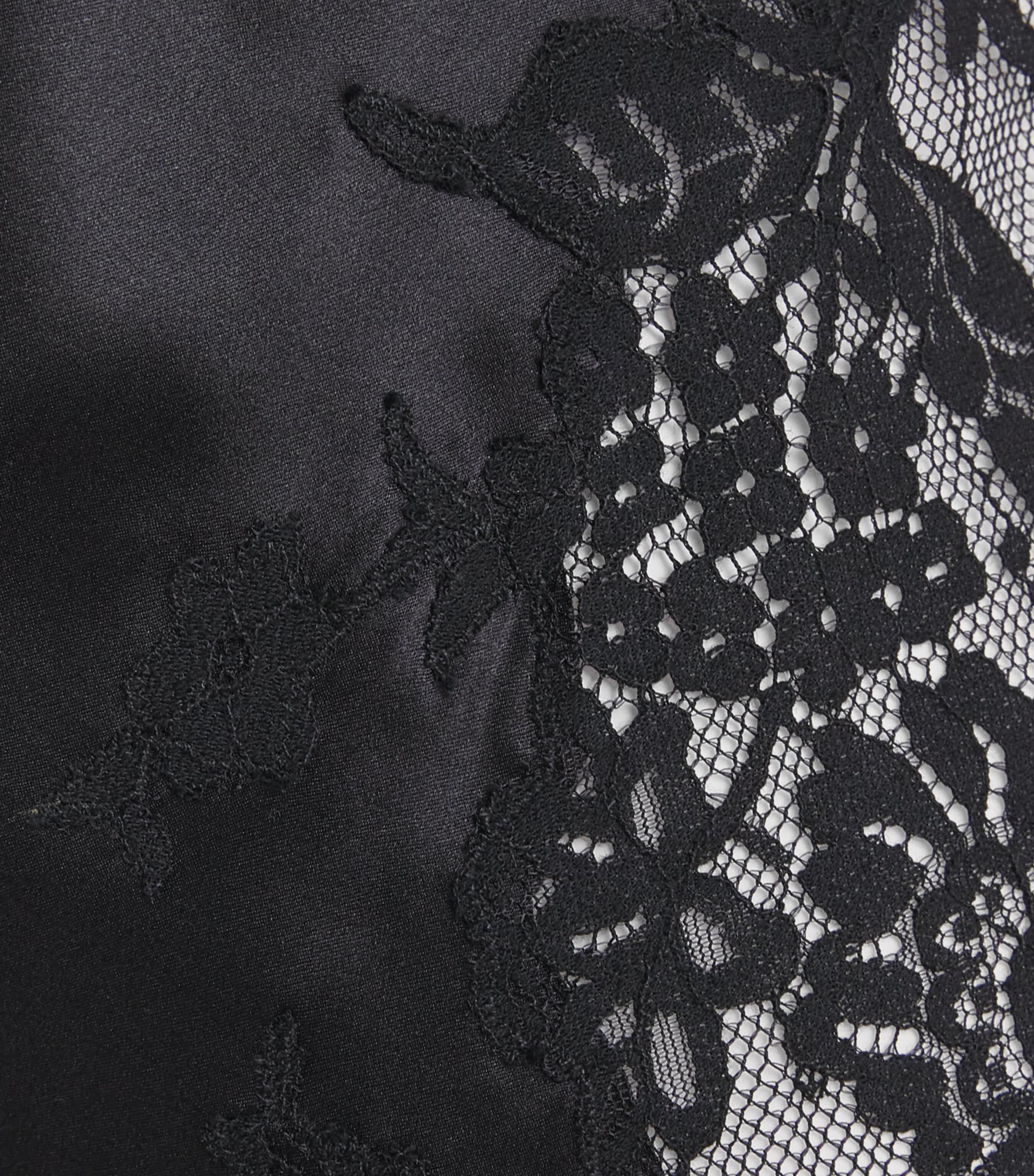 Marjolaine Womens Silk Floral Tess Shorts Noir Image 6
