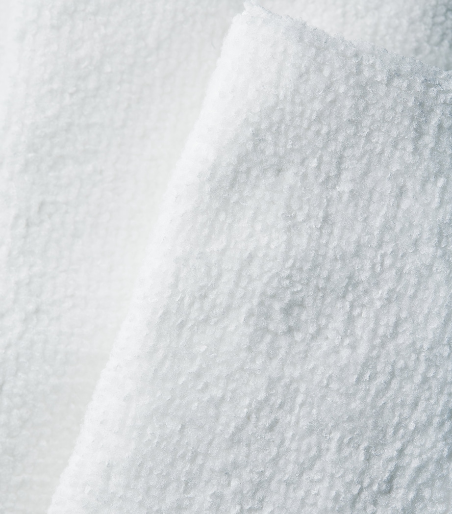 Melumé Skinscience Phenomenal Peel Cloth Image 3