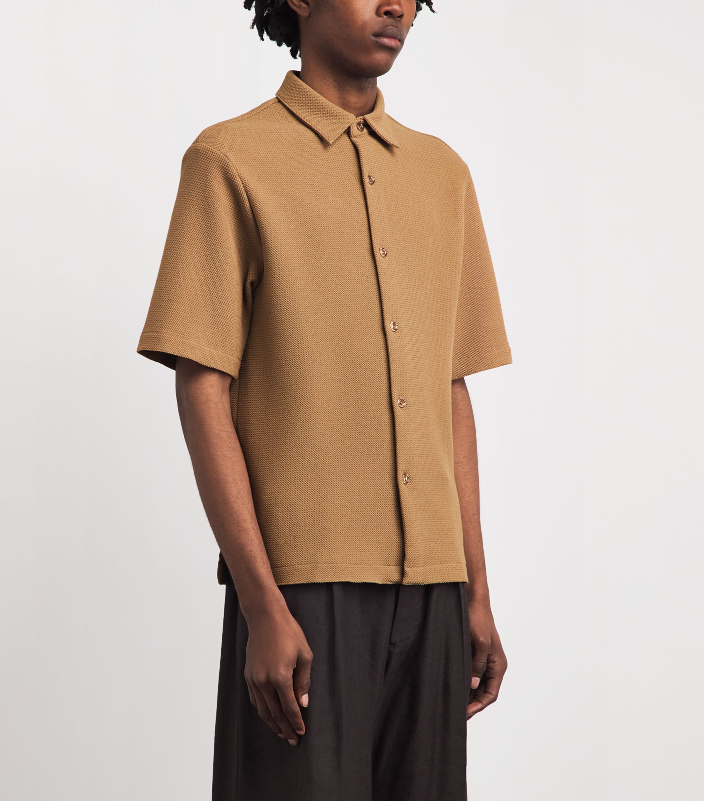 Sandro Paris Mens Knitted Short-Sleeve Shirt Camel Image 4