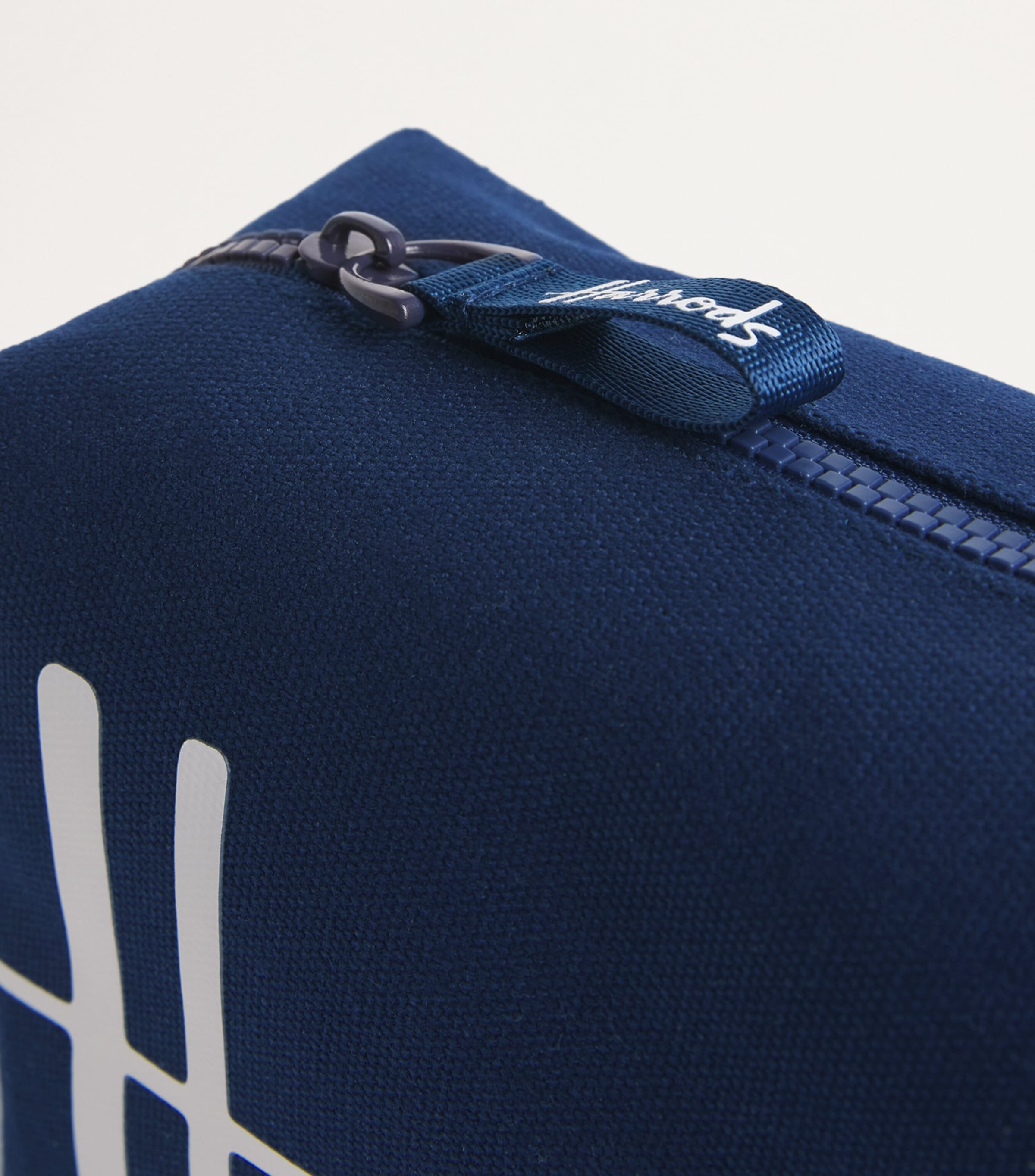 Cotton Logo Cosmetics Bag NAVY Image 3