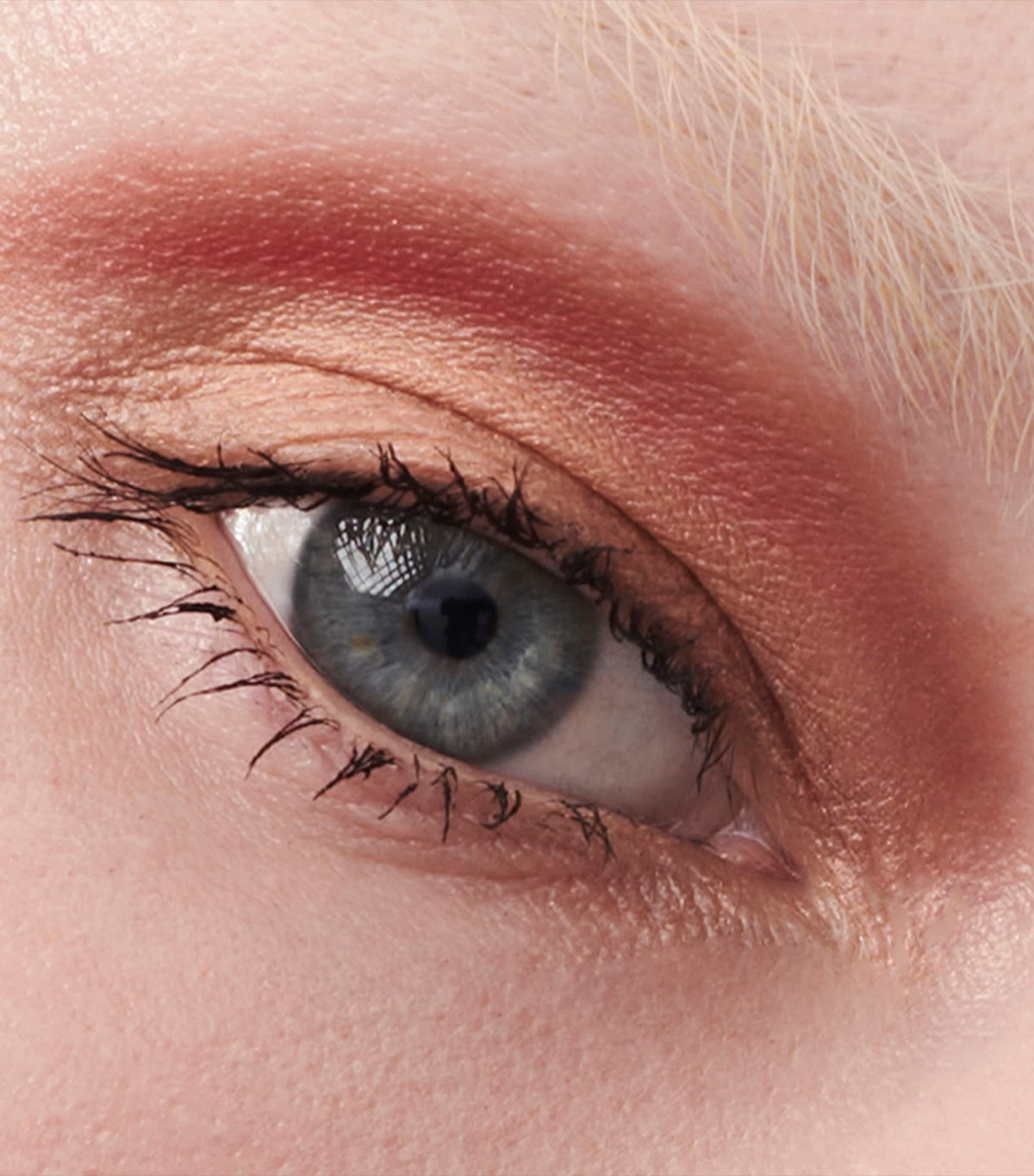 Dimensions Durable Multi-Effect Eyeshadow Palette - Refill 06 Image 3