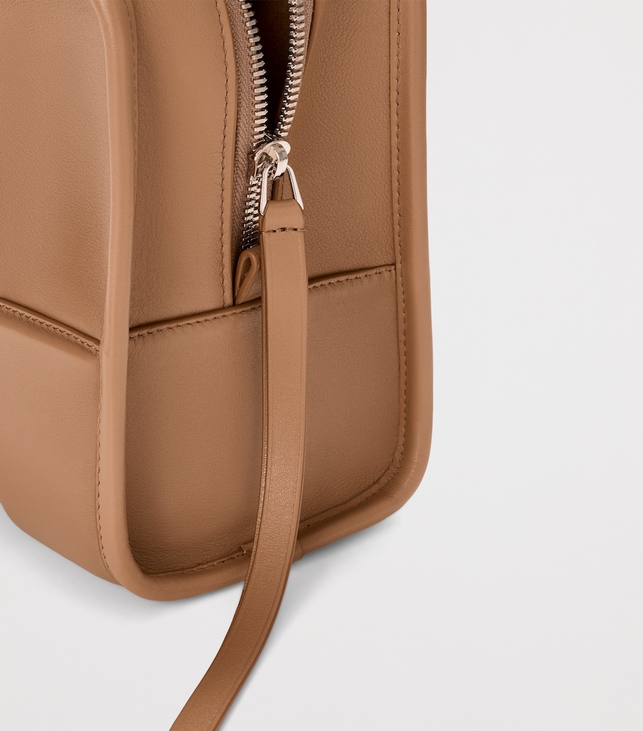 LOEWE Womens Medium Leather Amazona 180 Top-Handle Bag Mocha Image 7