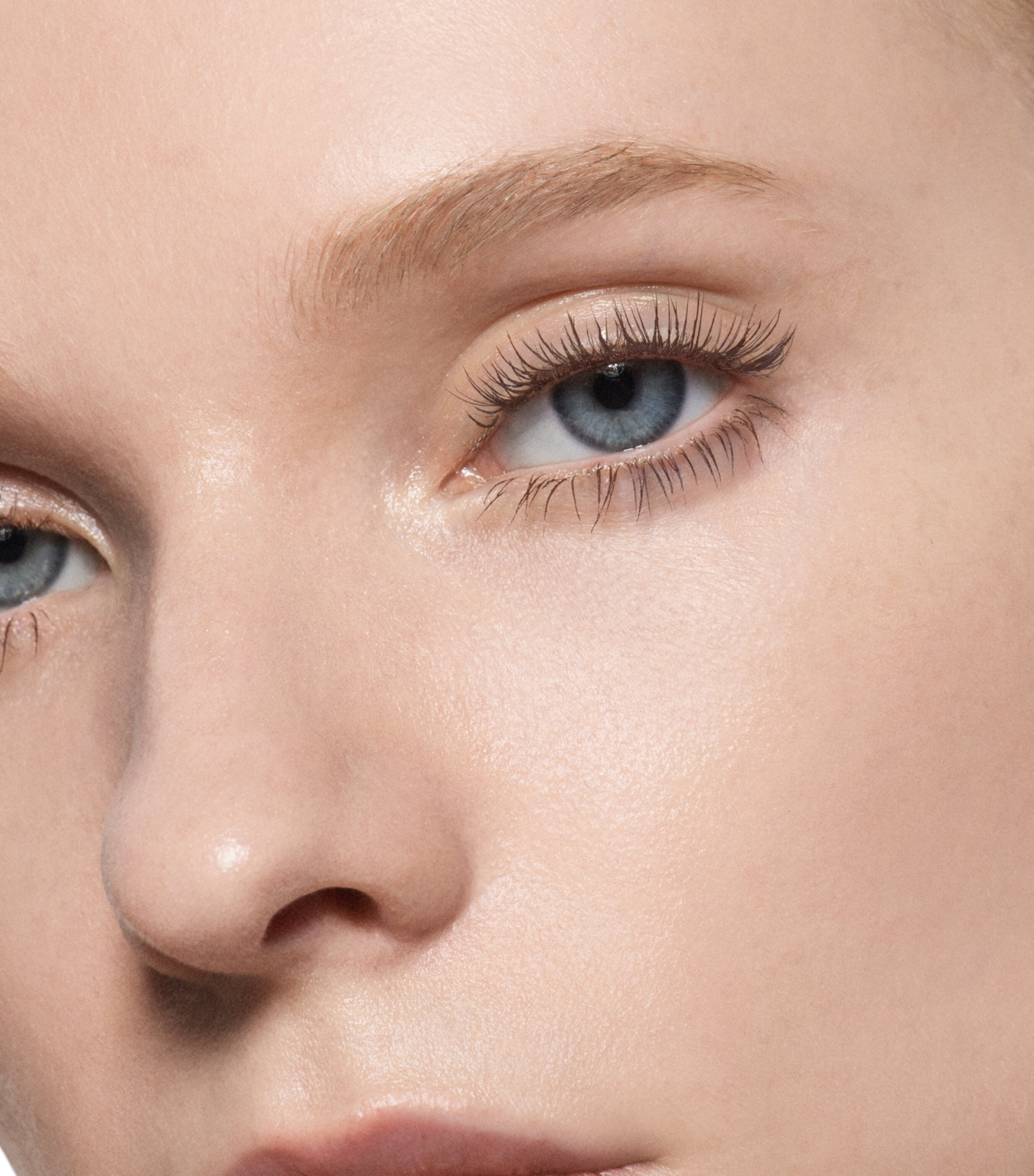 Future Lash Mascara COCOA Image 6