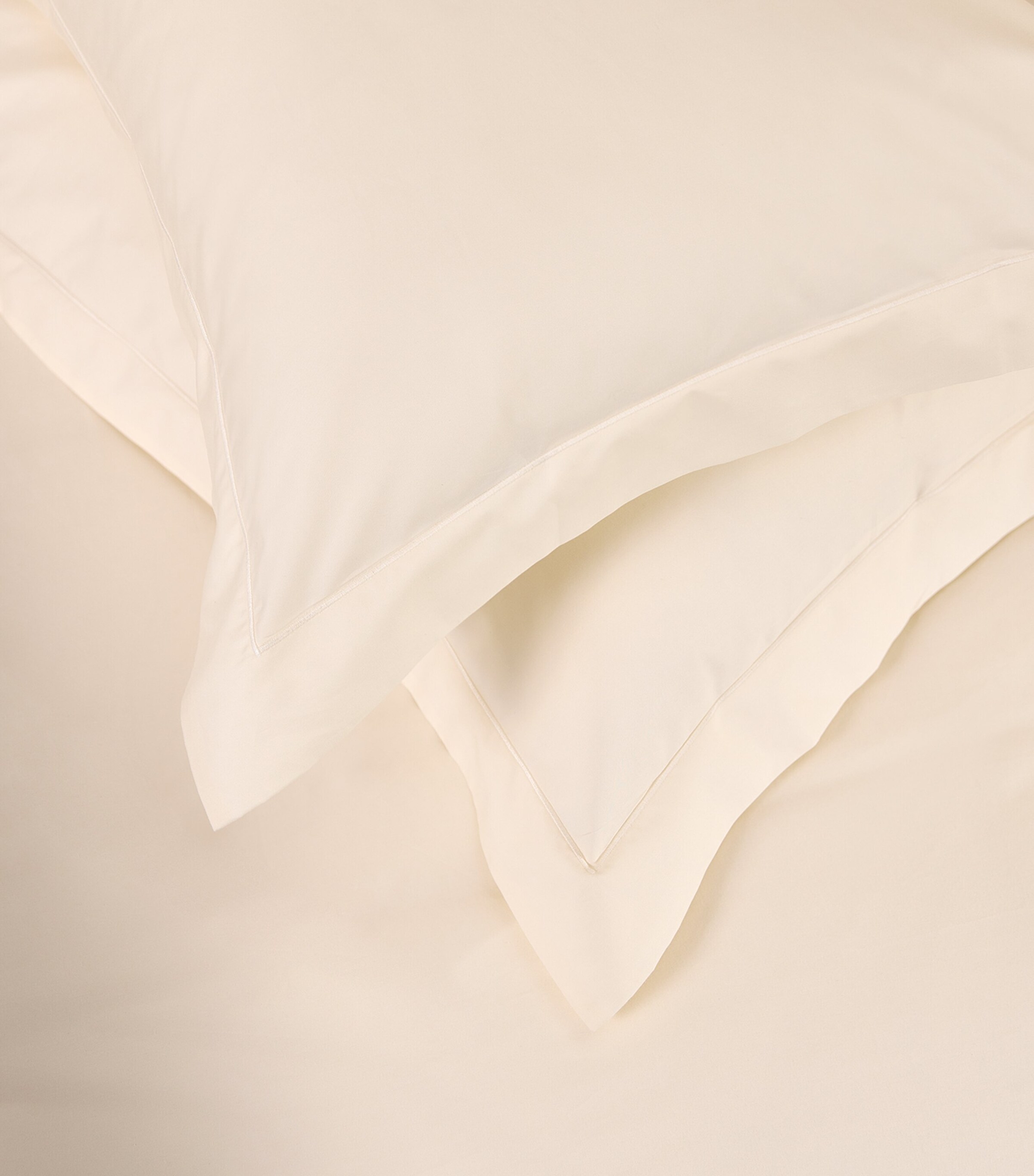 Harrods of London Chester Emperor Flat Sheet (355cm x 295cm) Ivory Image 7