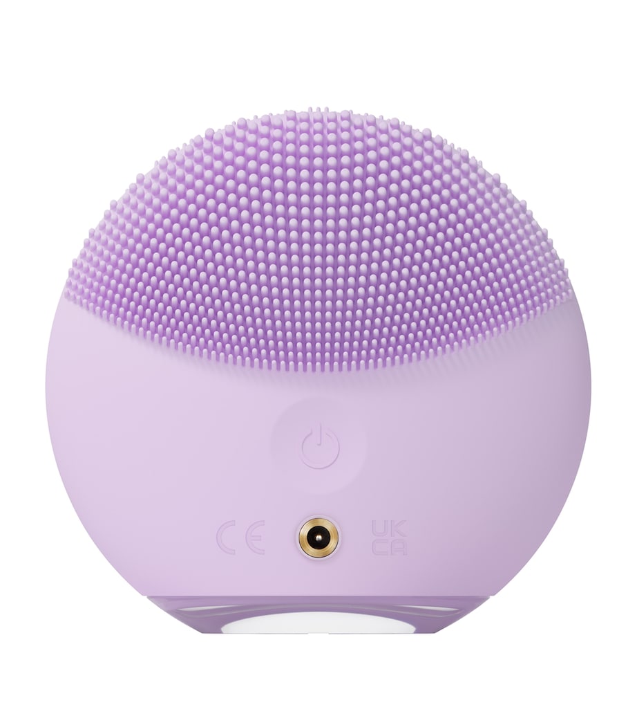 Foreo Mini Luna 4 Cleansing Tool Lavender Image 2
