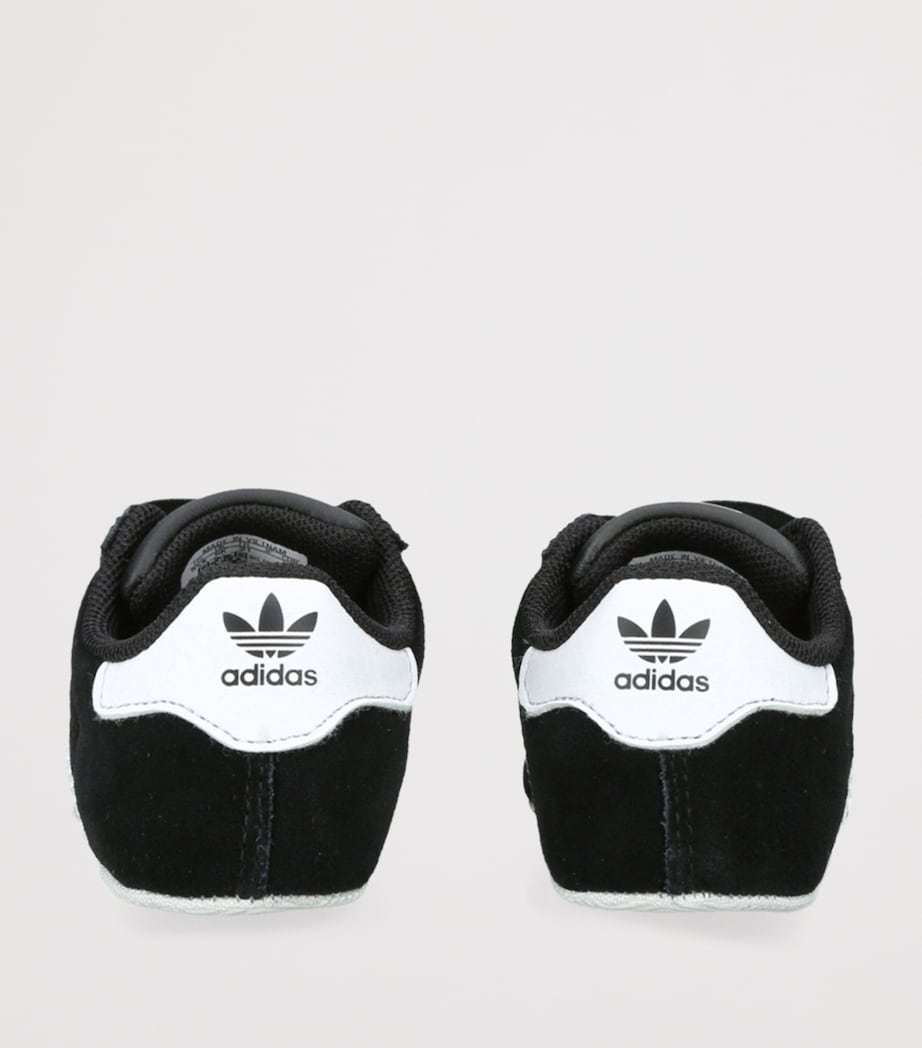 Gazelle Crib Sneakers BLK/WHITE Image 2