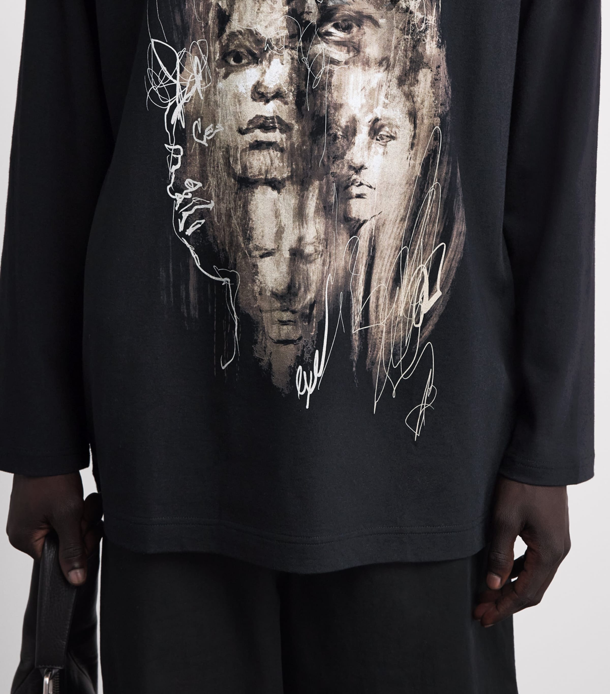 Yohji Yamamoto Mens Cotton Printed Long-Sleeve T-Shirt Black Image 3