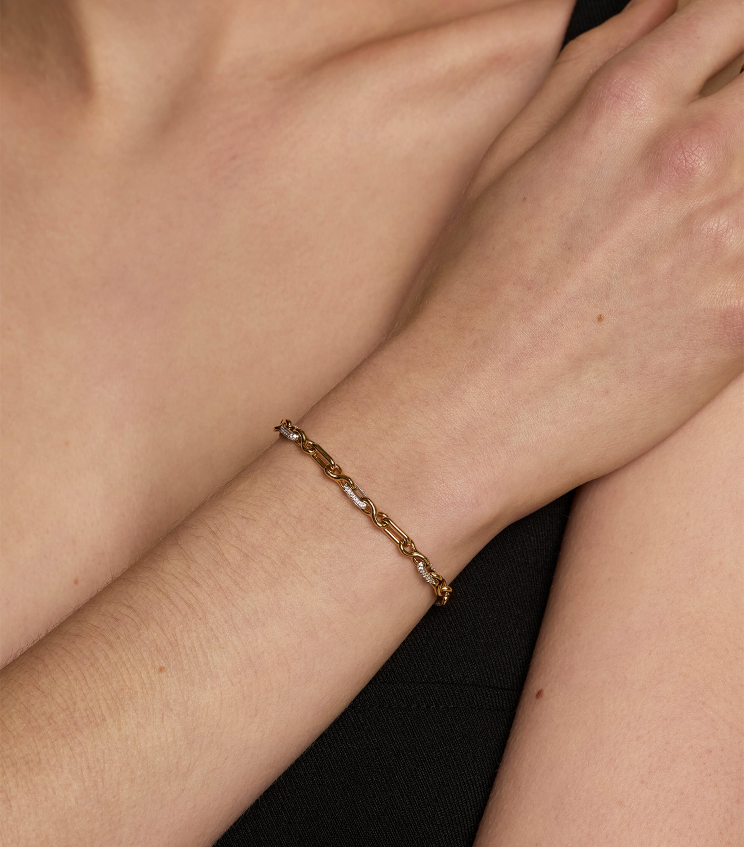 Astrid & Miyu Pavé Chain Link Bracelet Gold Image 2