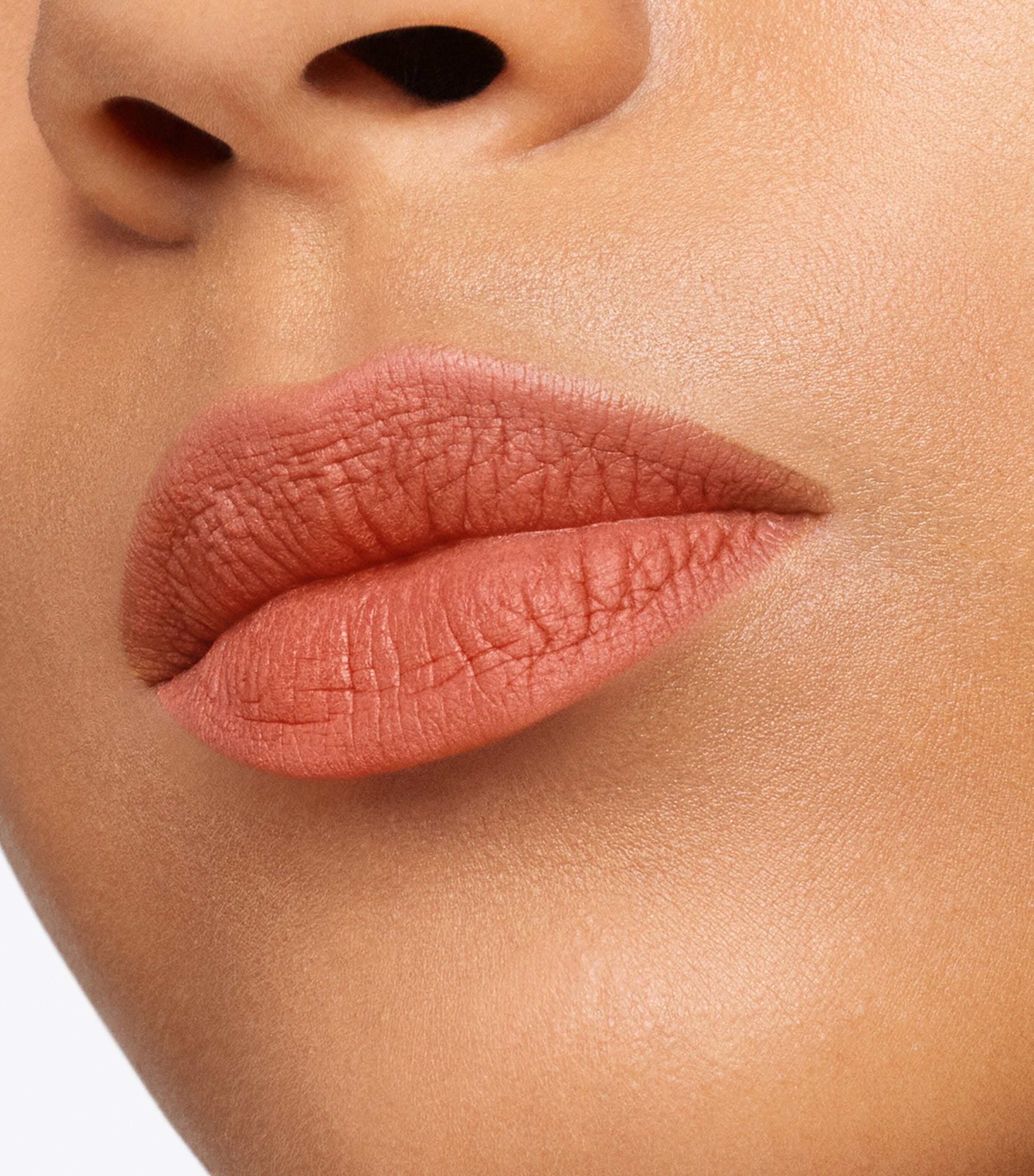 TOM FORD Liquid Lip Luxe Matte Peche Epicee Image 3