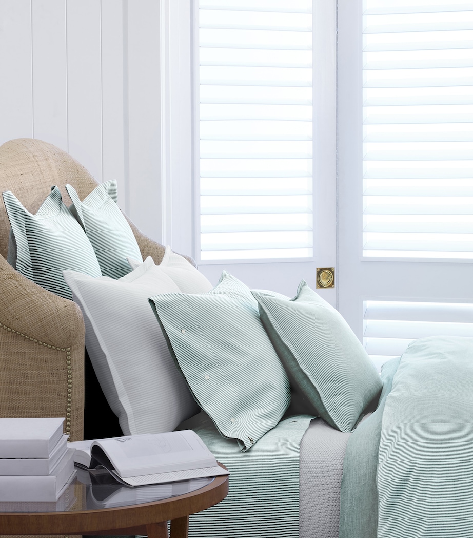 Oxford Evergreen Single Fitted Sheet (90cm x 200cm) EVERGREEN Image 1