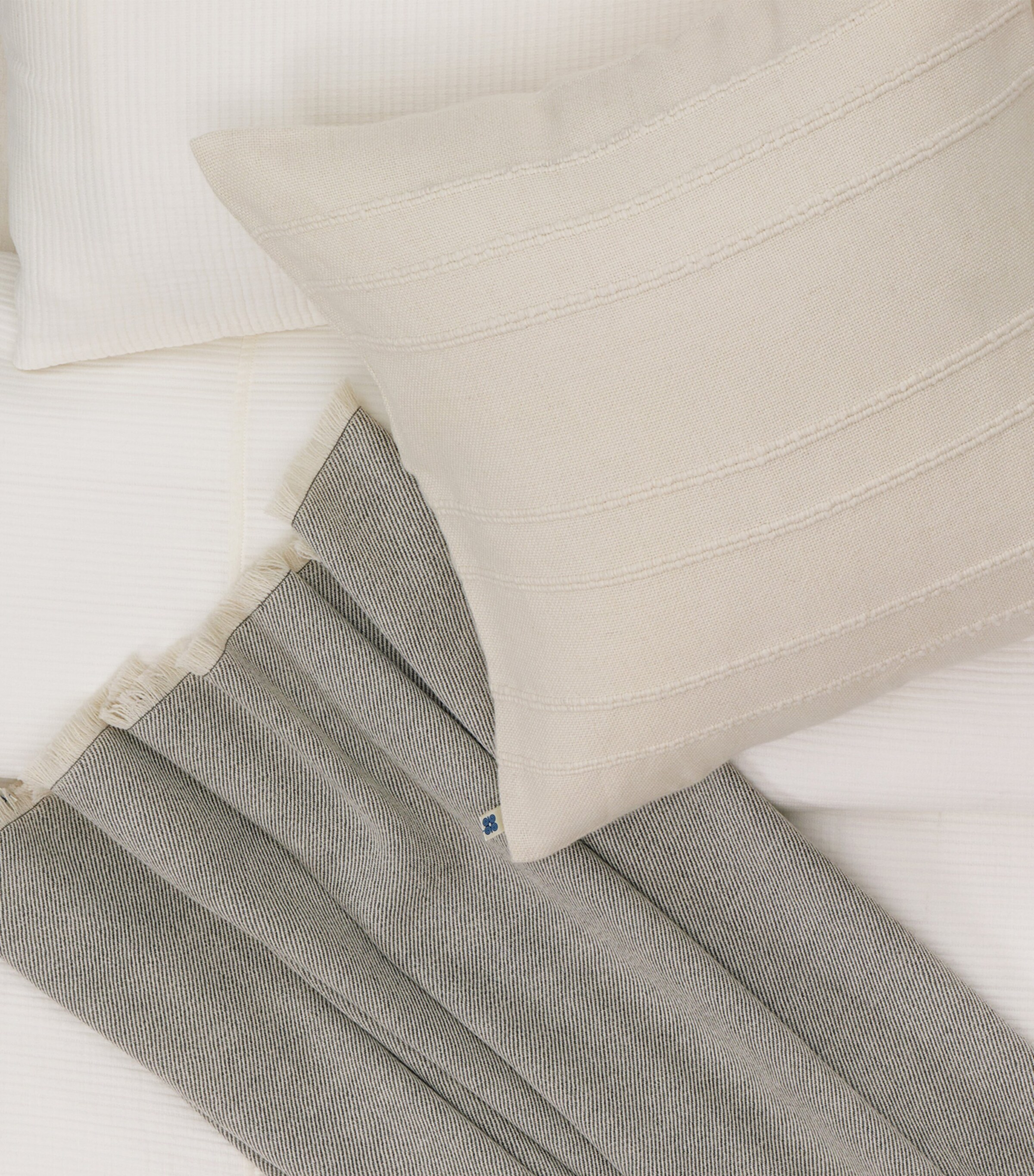 Wool Alpaca Ribbed Cushion Case (50cm x 50cm) IVORY Image 3