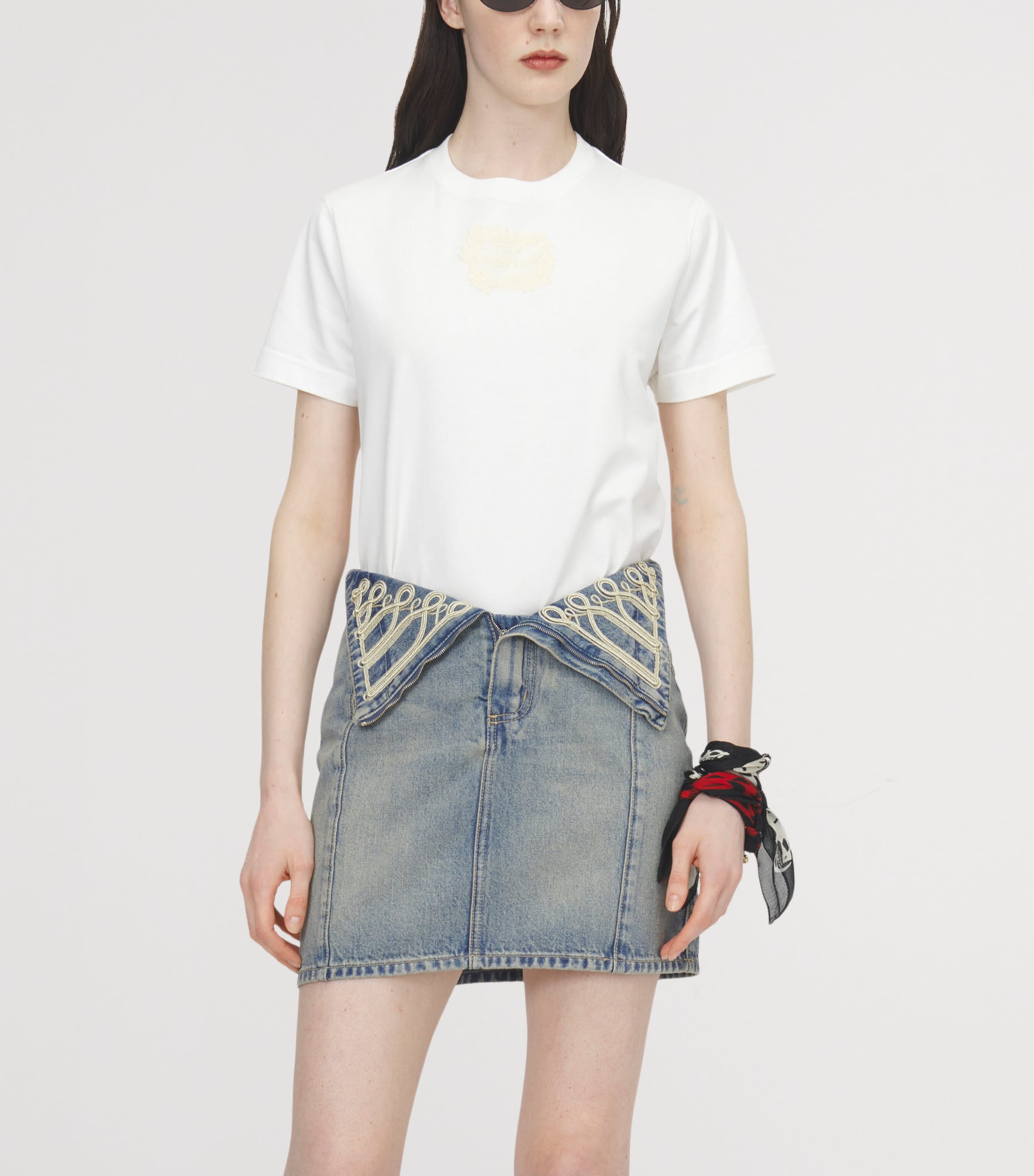 McQueen Womens Embroidered Logo T-Shirt Image 5