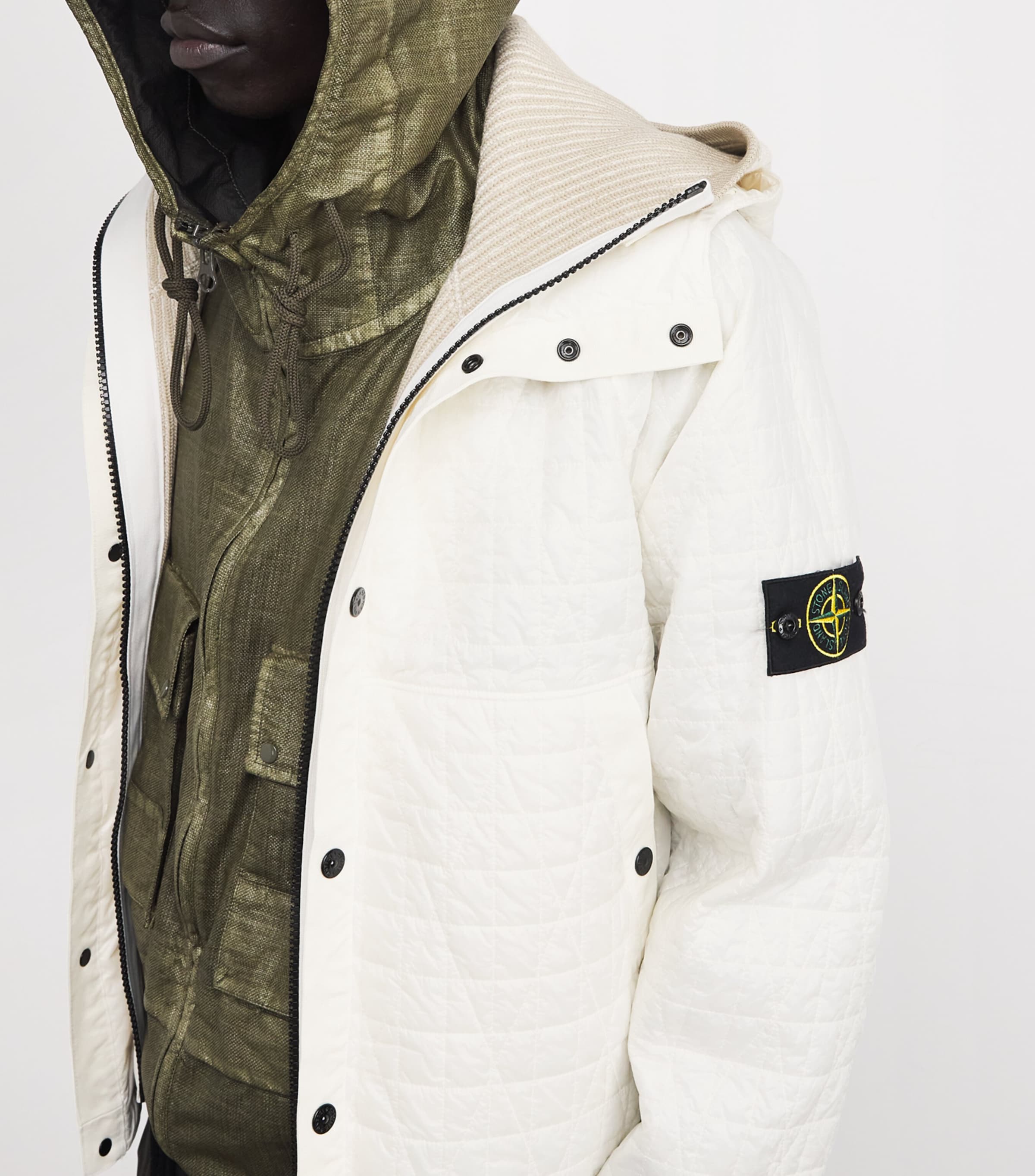 Nylon Quilted Bomber Jacket V0093 Image 6