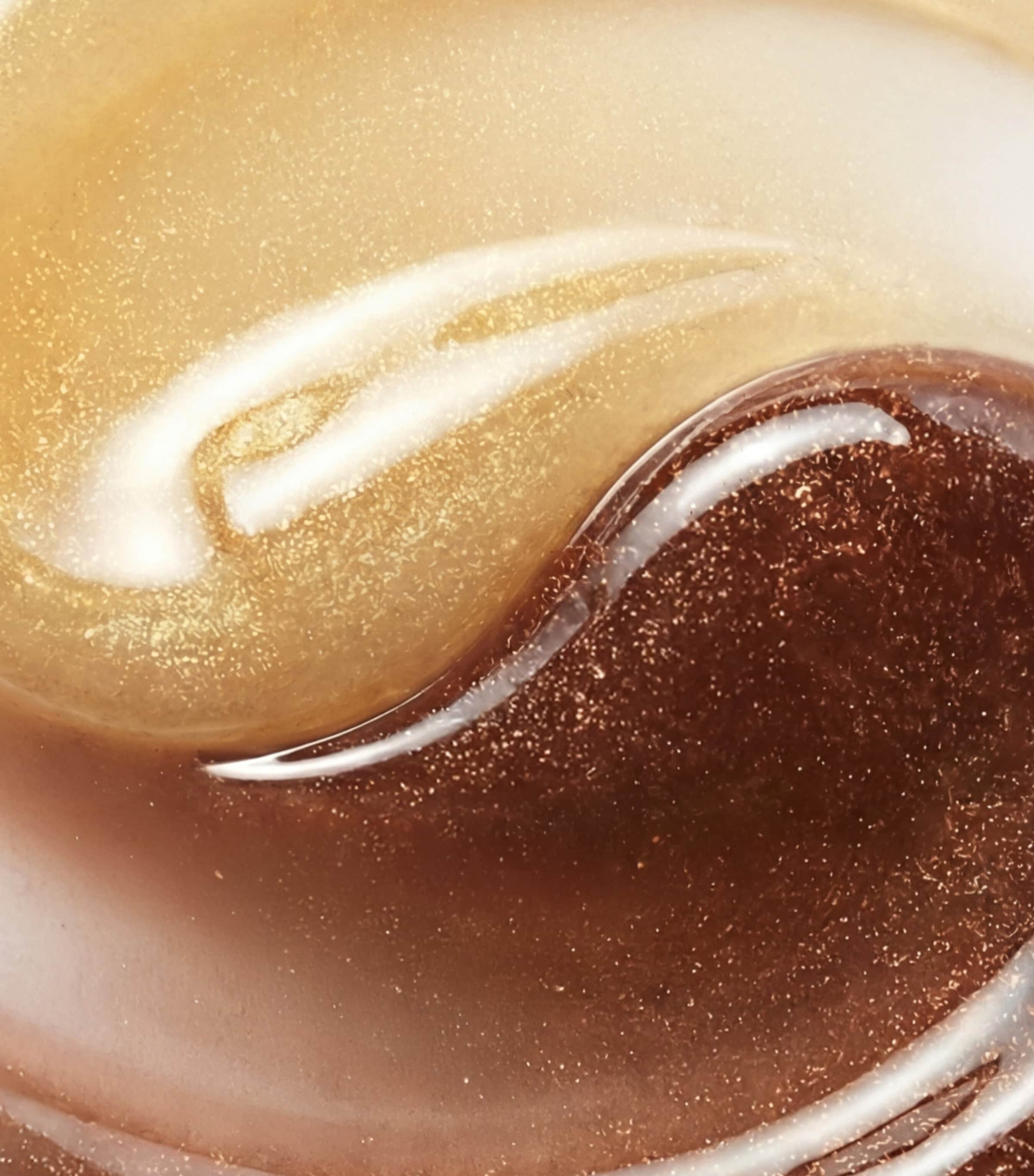 Gisou Honey Infused Lip Oil Coco Cacao Image 8