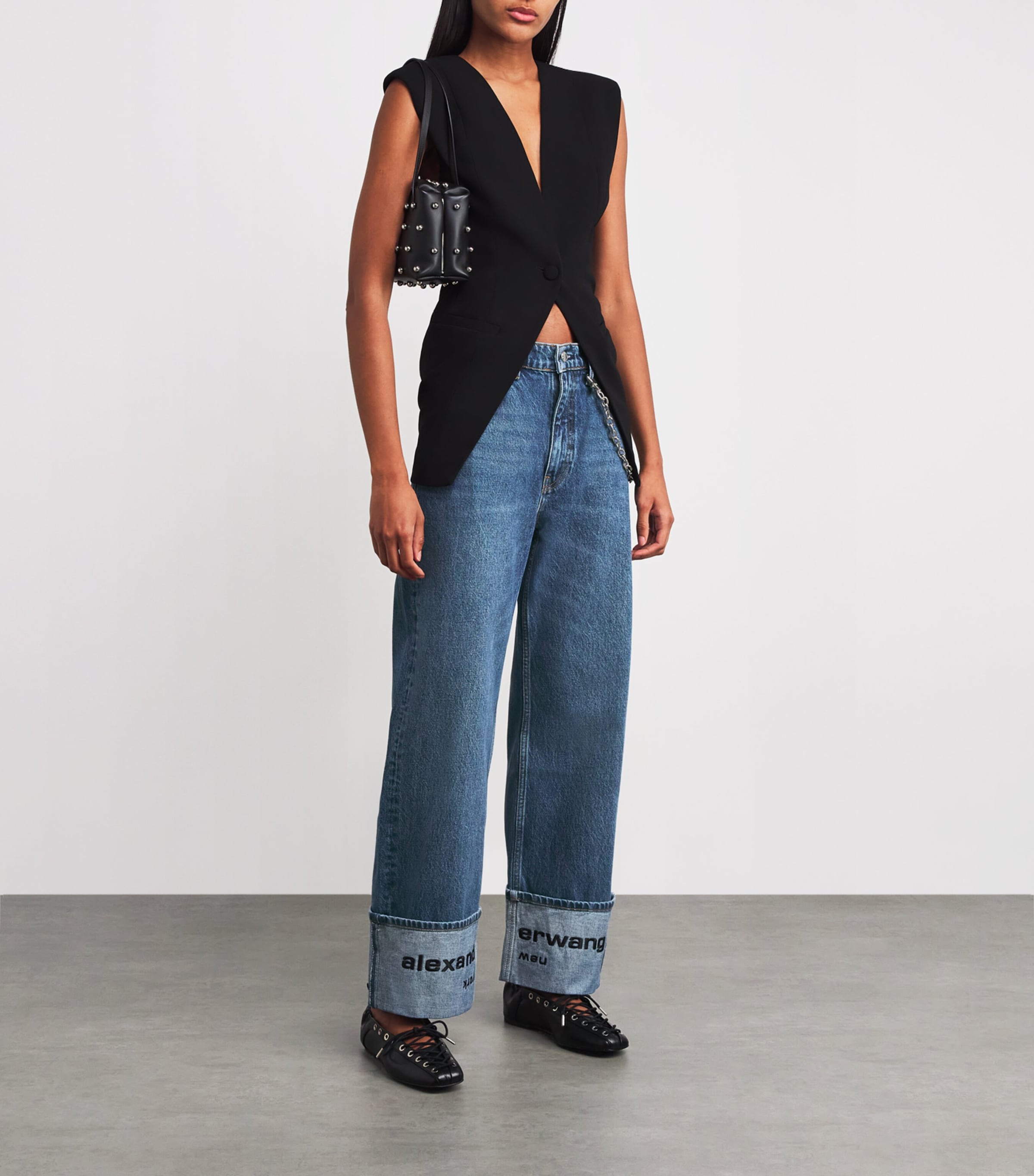 デニム・ジーパン Alexander Wang Logo-Embroidered Mid-Rise Jeans Alexander Wang Logo Embroidered Mid-Rise Jeans | Harrods US