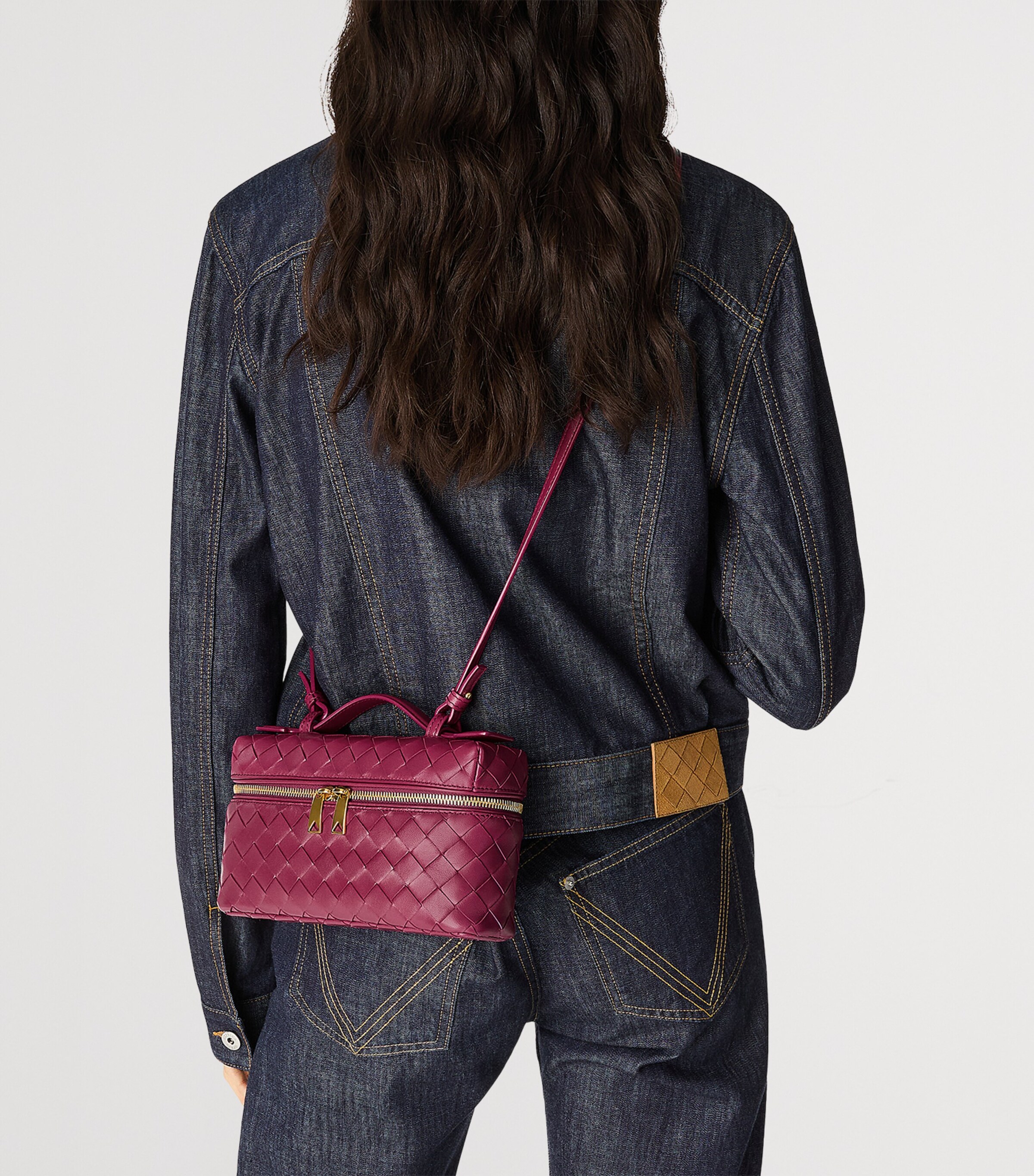 【BOTTEGA VENETA】Bang Bang クロスボディ バニティーケース Bottega Veneta - バンバン イントレチャート レザー クロス
