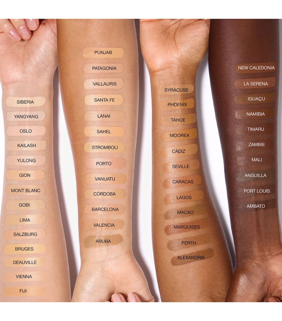 NARS Natural Matte Longwear Foundation Phoenix Image 3