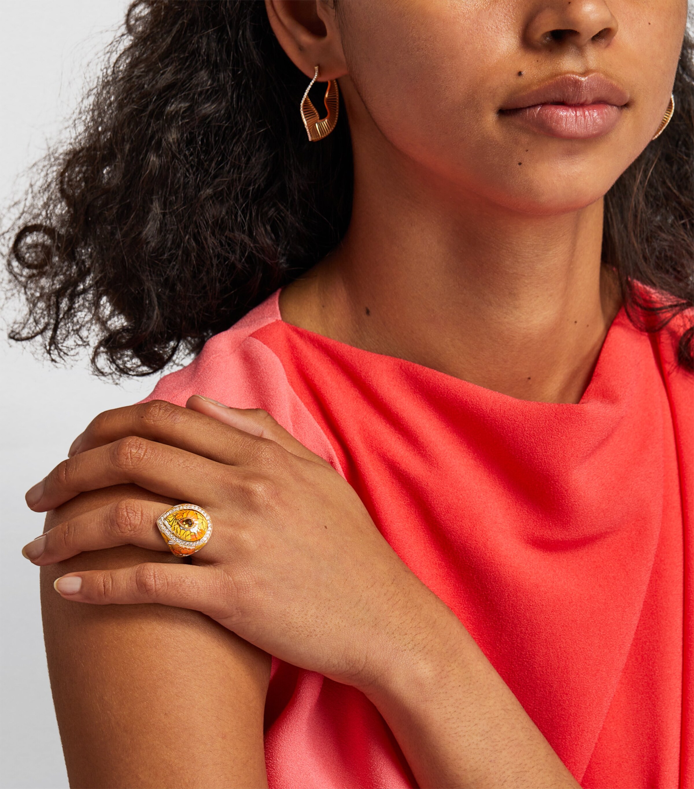 L'ATELIER NAWBAR Yellow Gold, Diamond and Sapphire Chinoiserie Bond Ring Yellow Gold Image 4