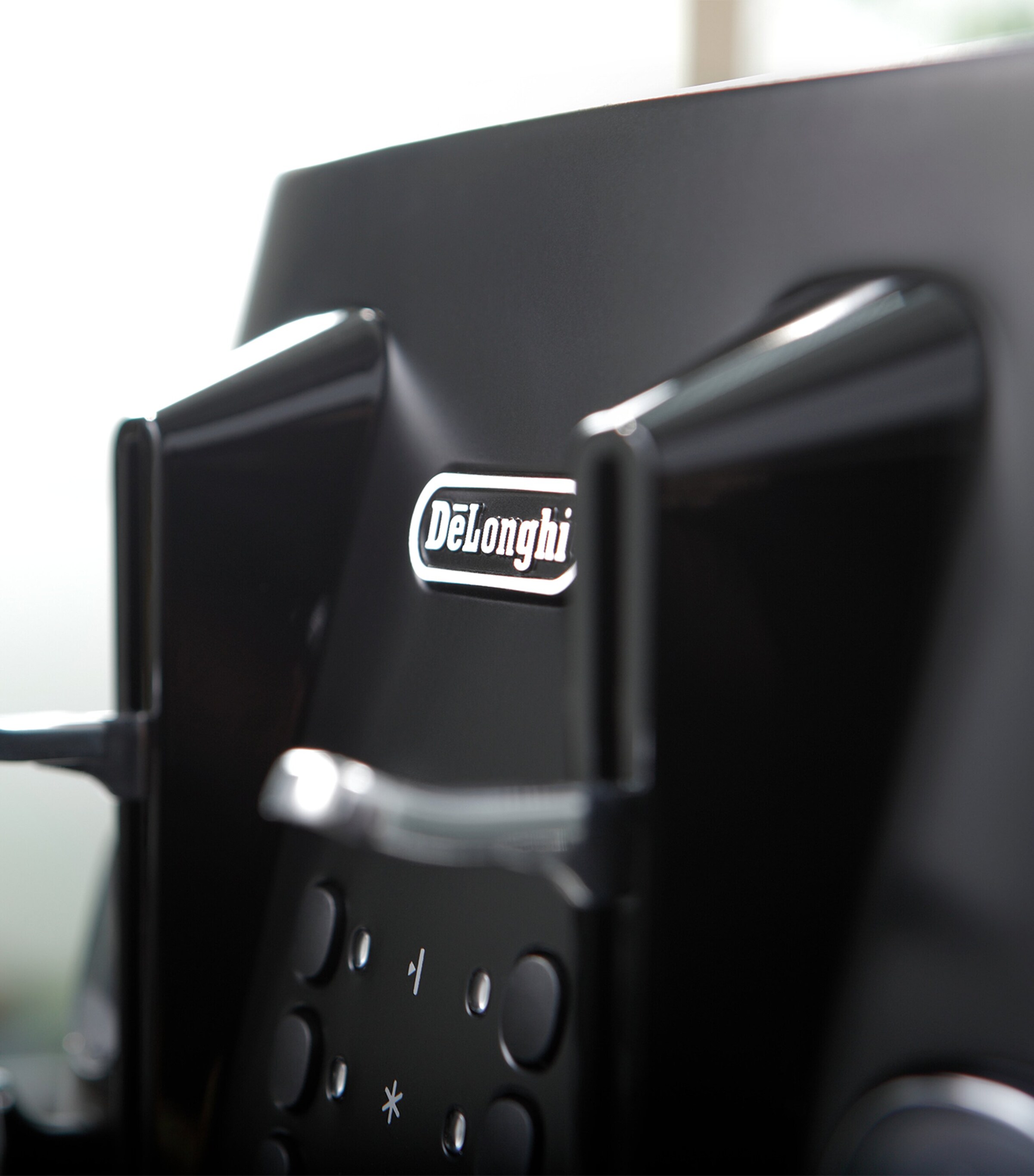 Distinta 4-Slice Toaster BLACK Image 4