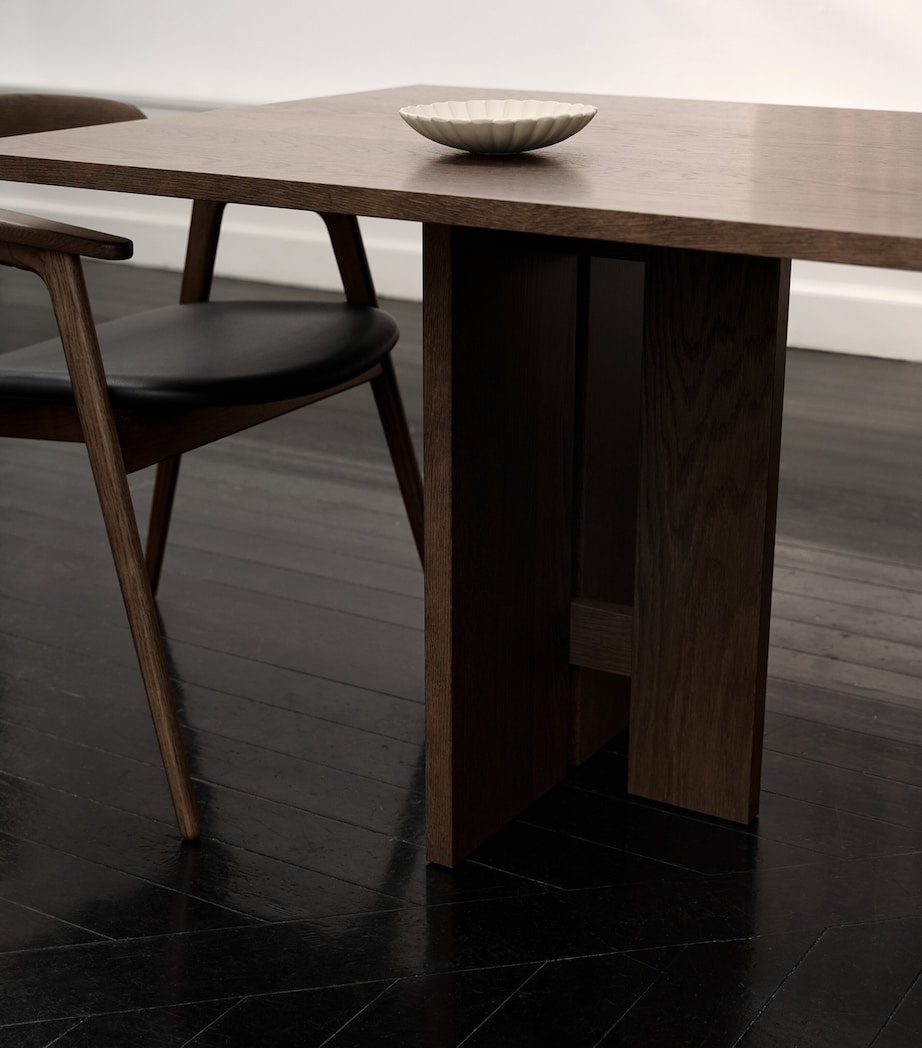 BoConcept Large Oak Axo Dining Table Dark Oak Image 4