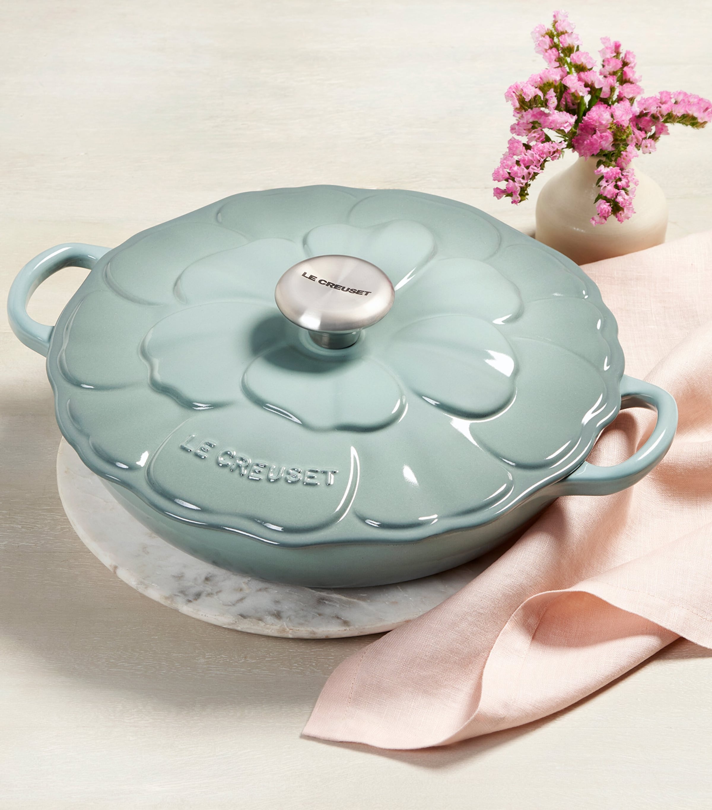 Le Creuset Cast Iron Petal Shallow Casserole Dish (26cm) Sea Salt Image 5