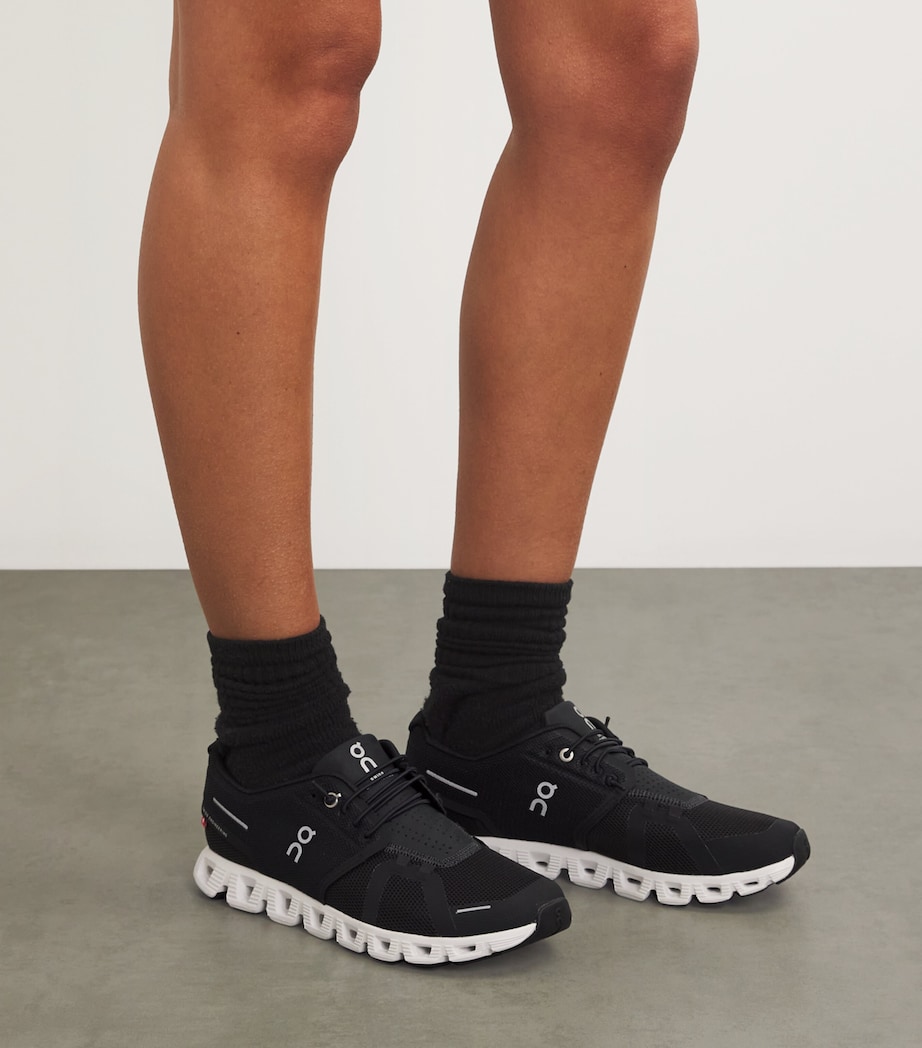 Cloud 5 Trainers BLACK WHITE Image 2