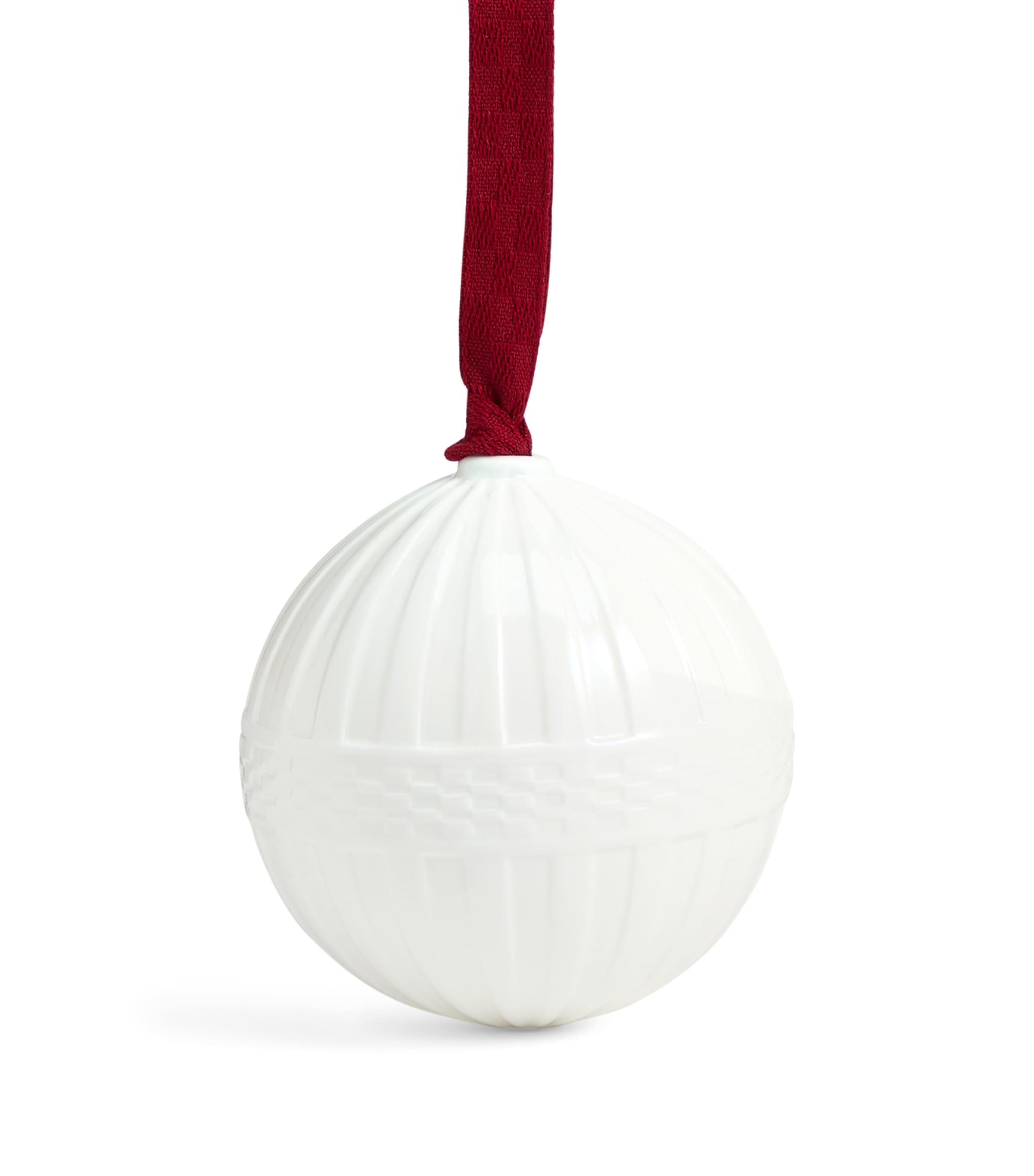 Festive Fluted Bauble WHITE Image 1