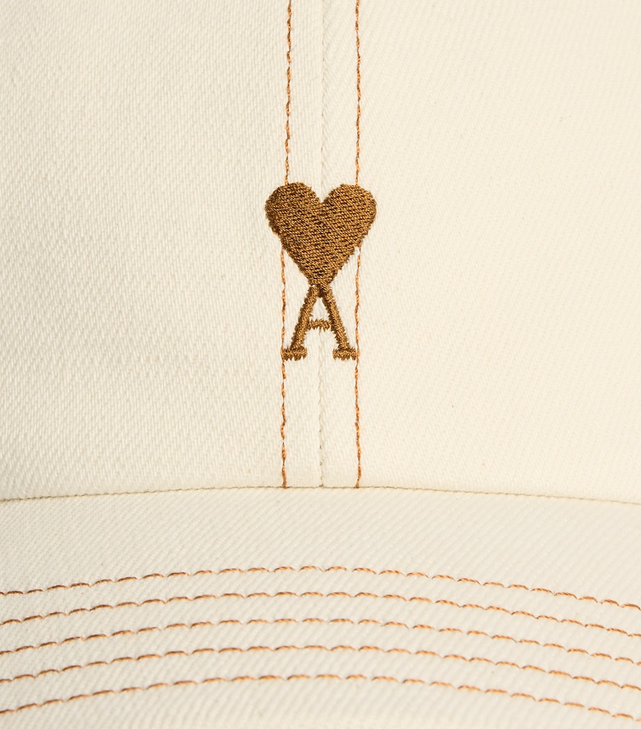 AMI Paris Ami de Coeur Cap Blanc Creme Image 4