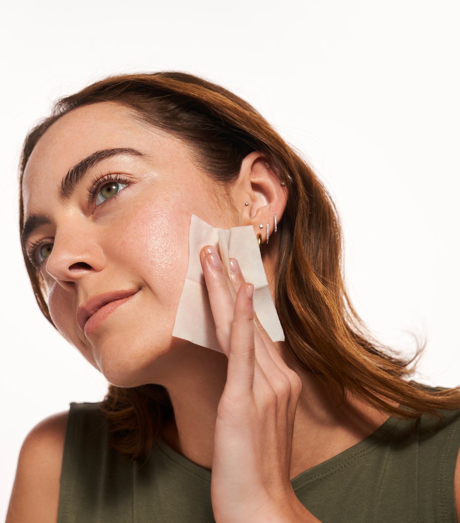 Bring the Clinic Home Gift Set NO COLOUR Image 2