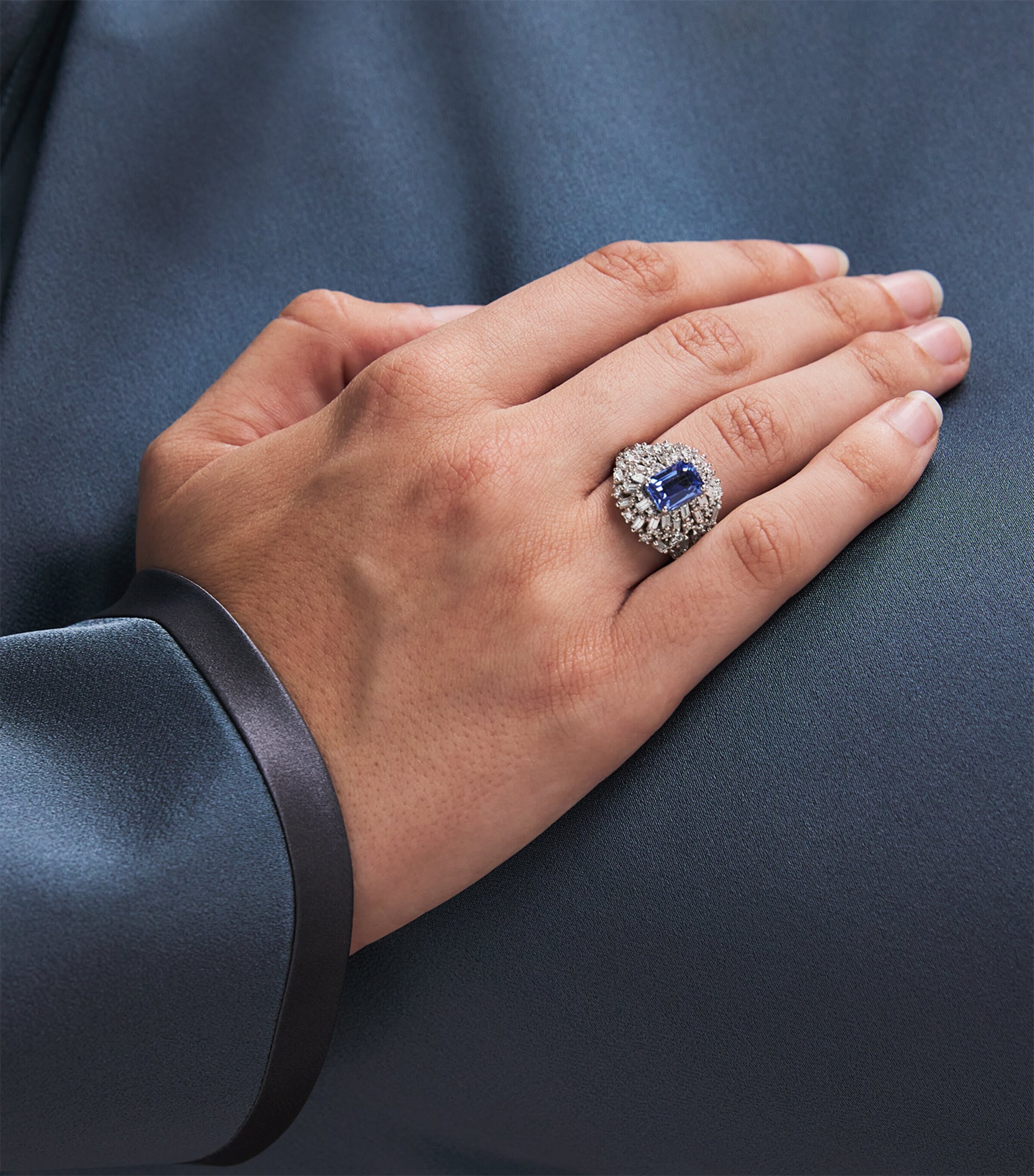 White Gold, Diamond and Sapphire Lion's Mane One Of A Kind Ring (Size 6.75) 18K WG/BS Image 2