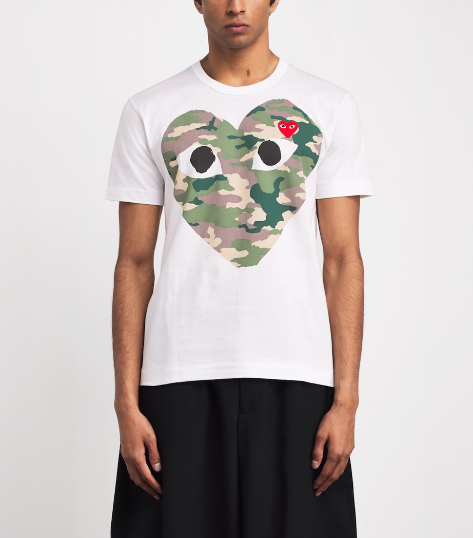 Camouflage Large Heart Logo T-Shirt 1 - WHITE Image 3