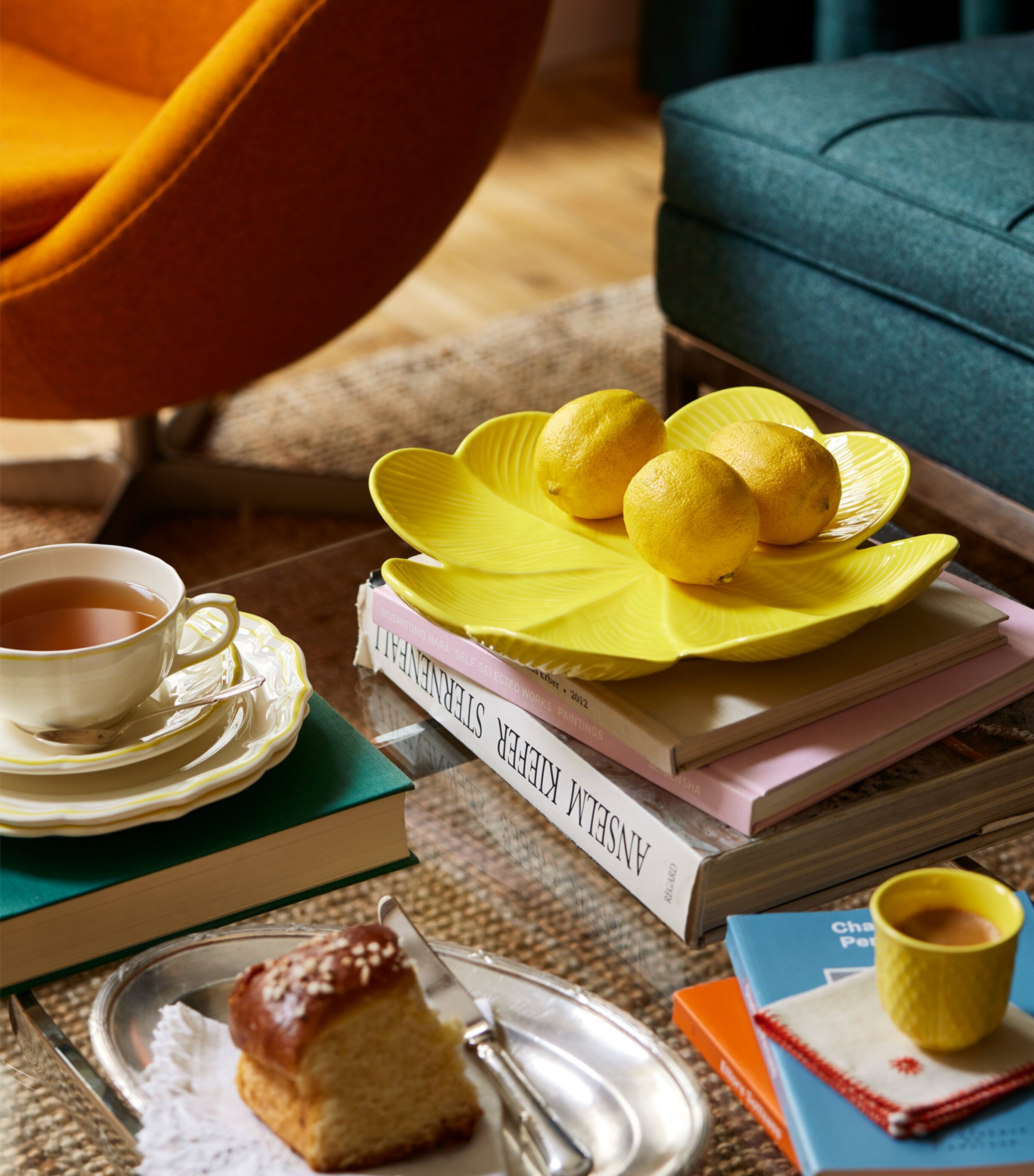 Ceramic Jour de Chance Centrepiece (30cm) YELLOW Image 2