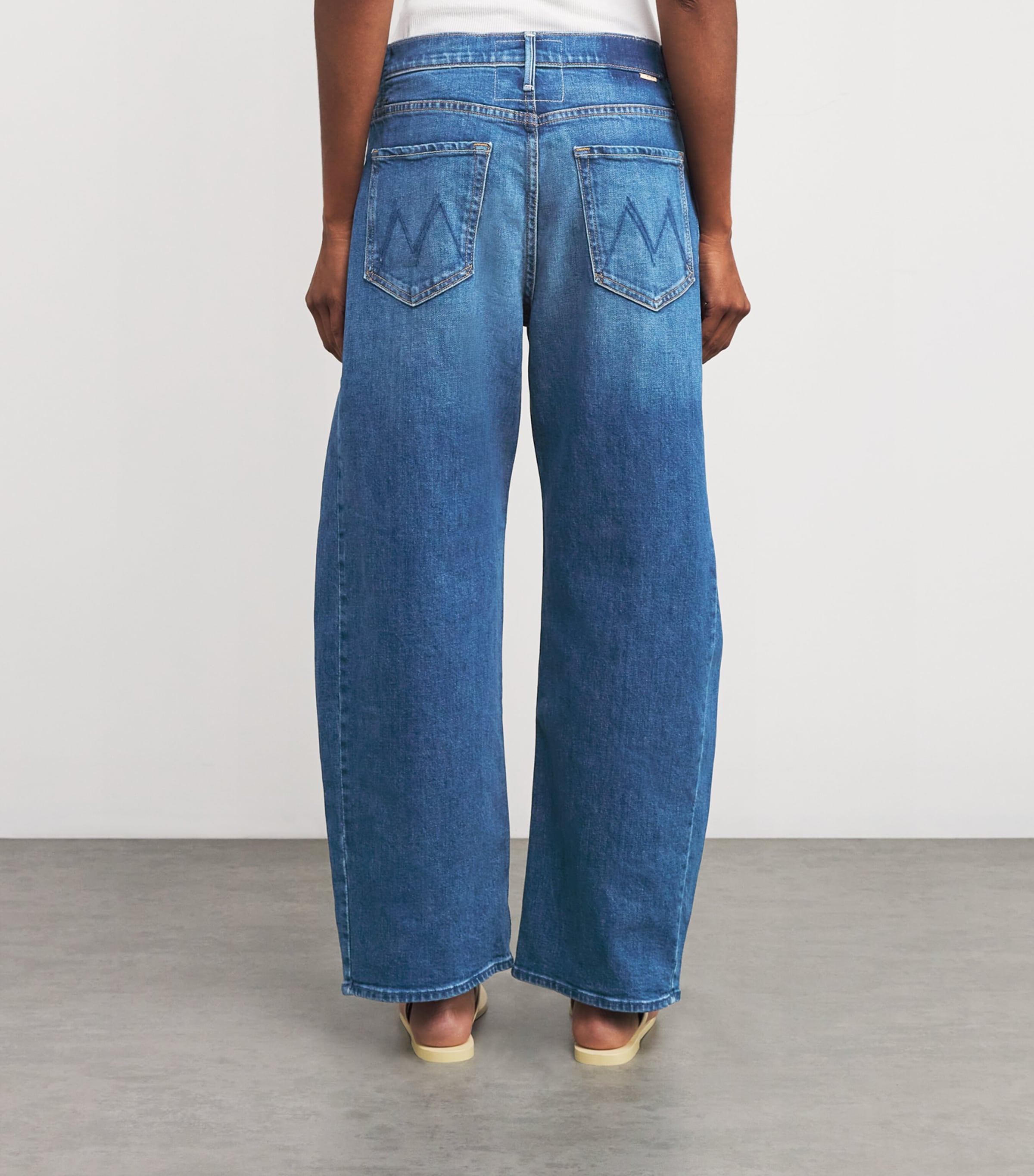 MOTHER Womens The Full Pipe Flood Barrel Jeans It's A Small World Image 4