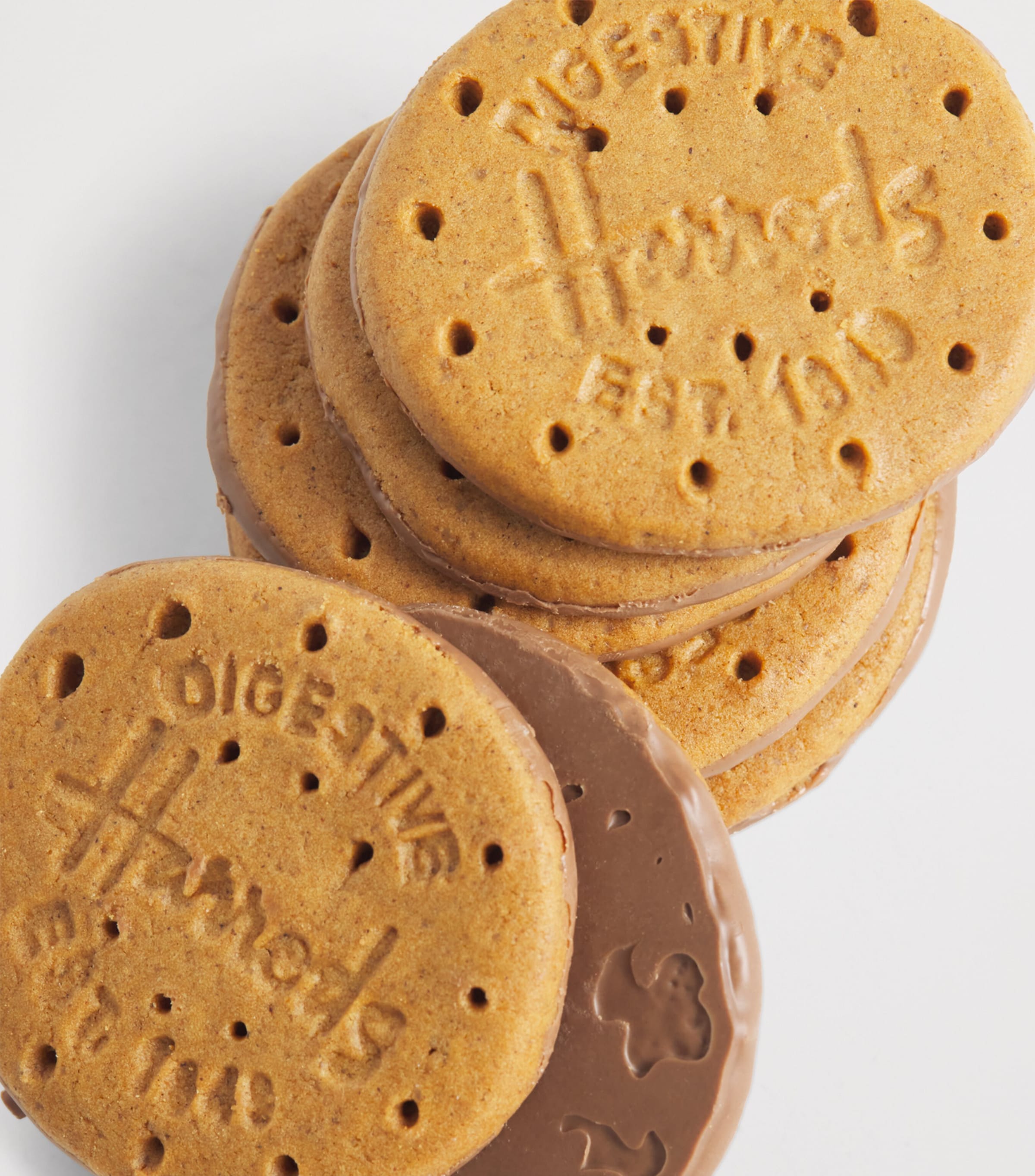 Spiced Milk Chocolate Digestive Biscuits (200g) NO COLOUR Image 3
