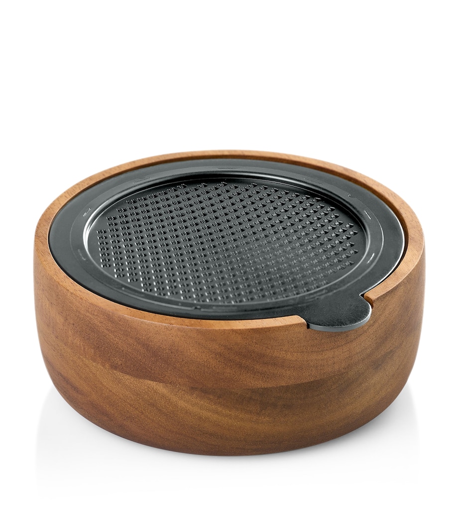 Cut'n'Serve Fine Round Grater METALIC Image 1