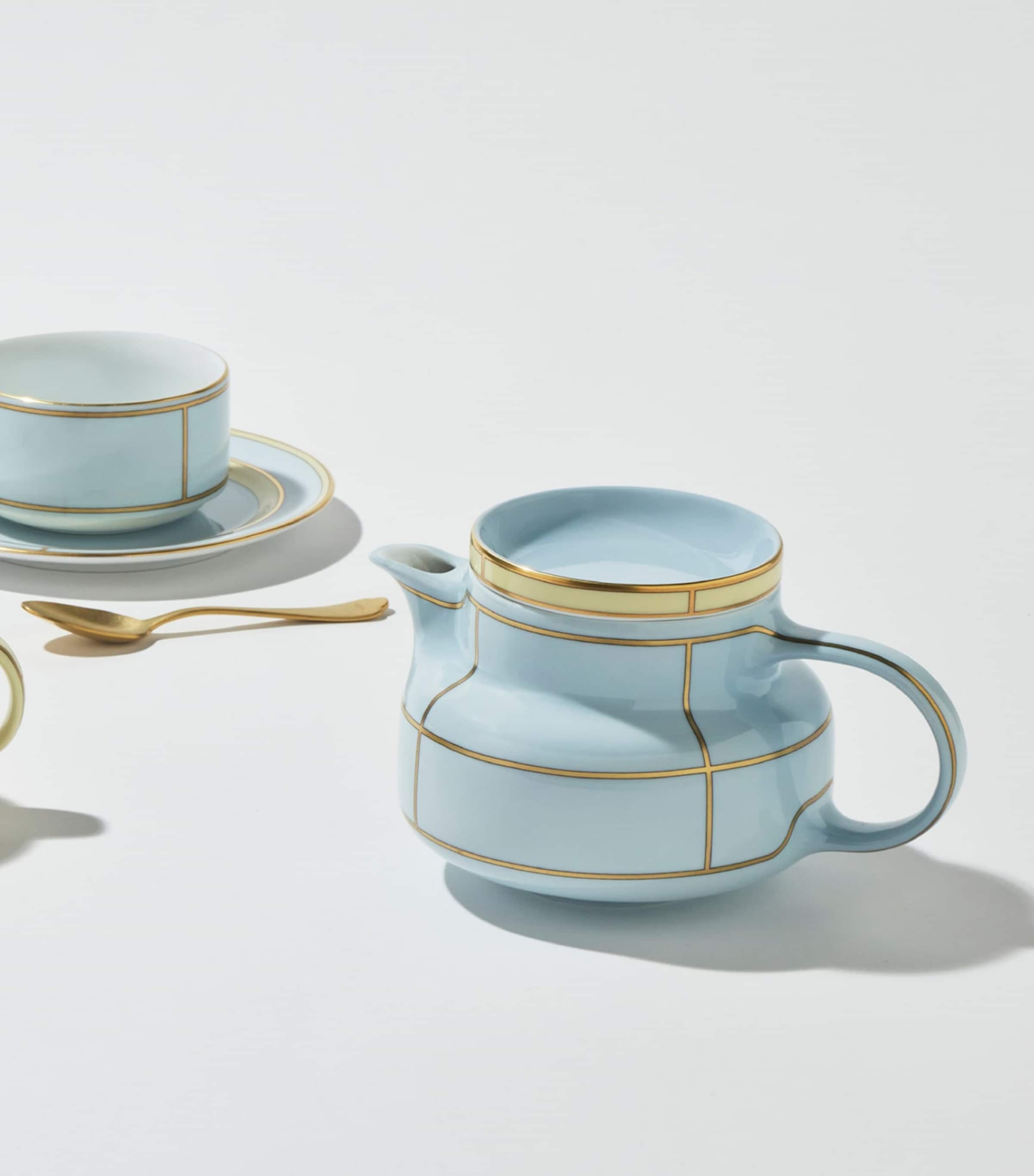 GINORI 1735 Porcelain Colonna Diva Celeste Teapot (770ml) Image 2