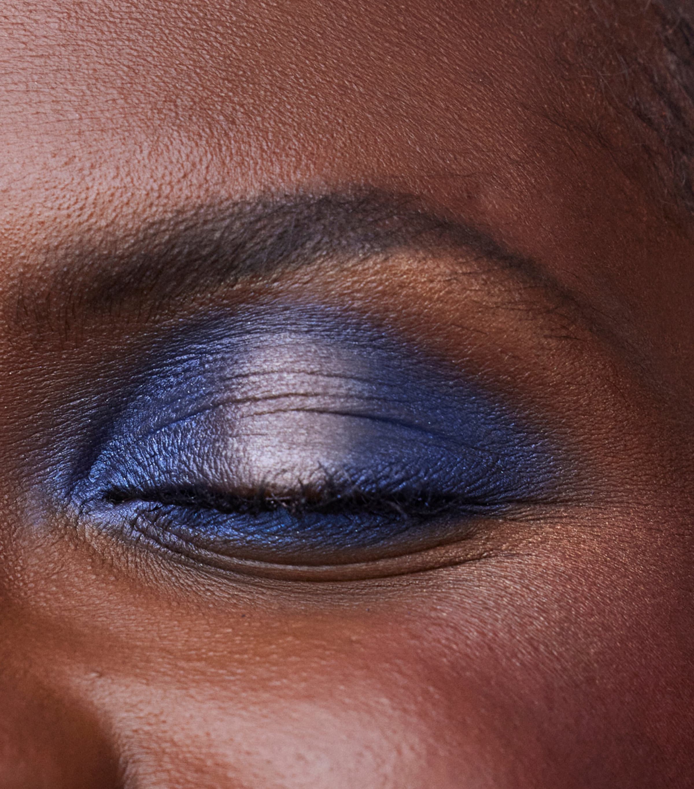 High Impact Shadow Play Eyeshadow + Definer DAY + NIGHT Image 3