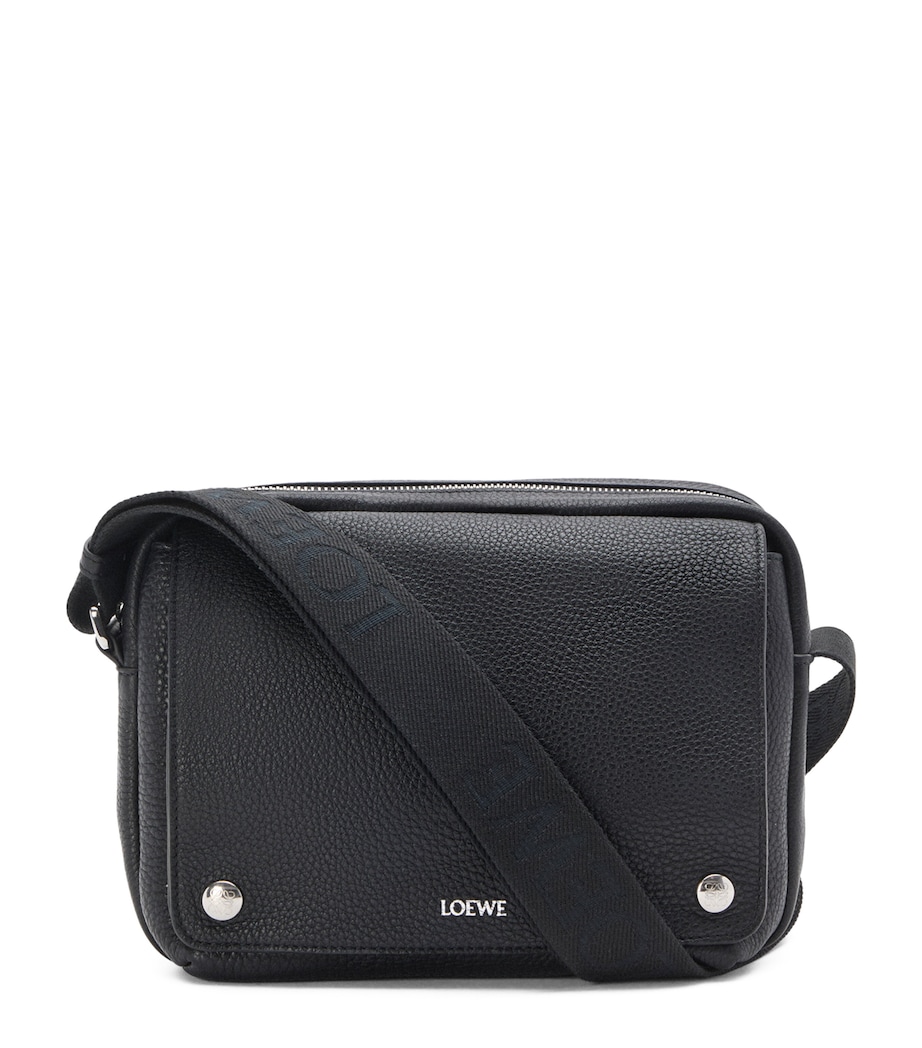 XS Leather Pebble Messenger Bag BLACK Image 1