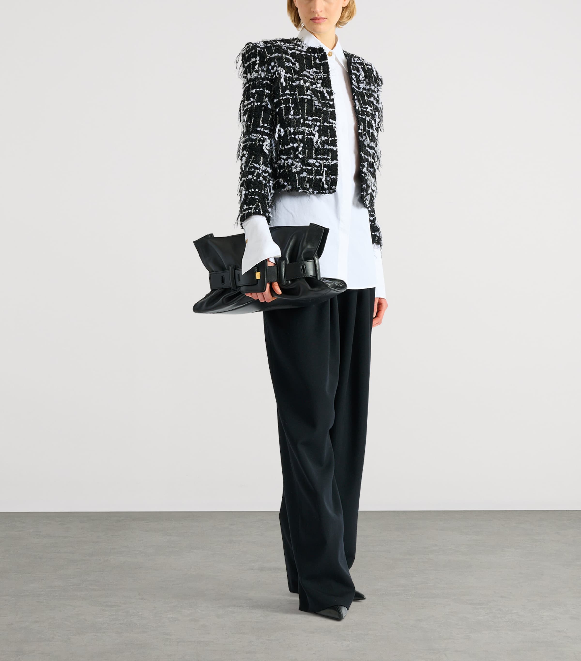 Balmain Womens Frayed Tweed Cropped Jacket Eab Noir/blanc Image 2