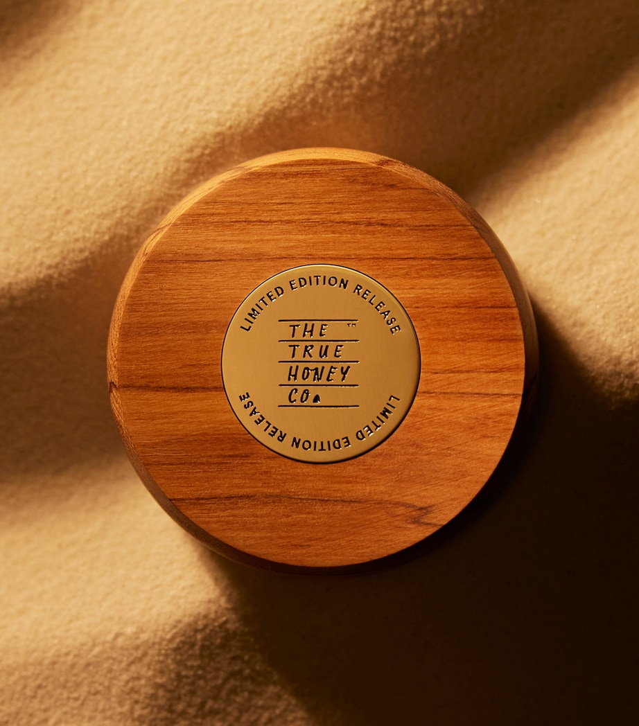 The True Honey Co Rare Harvest UMF35.2 MGO 2100+ Mānuka Honey (230g) Image 4